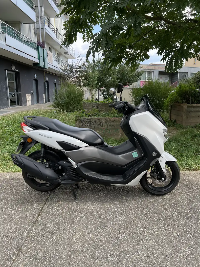 Yamaha NMAX Blanc - 2