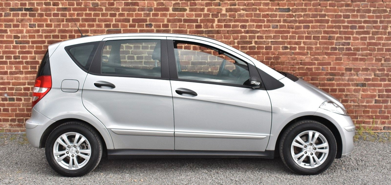 Mercedes-Benz A 150 AUTOMATIK TEMPOMAT KLIMA PDC ALU SITZHEIZ — photo 4