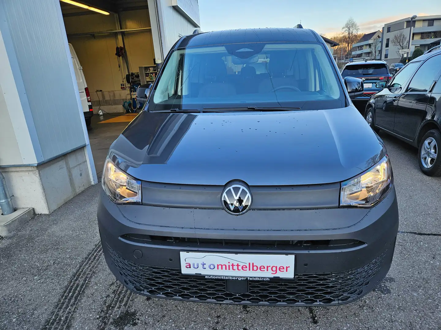 Volkswagen Caddy Caddy Maxi 2,0 TDI 4Motion "AHV, 7-Sitze " Grau - 2