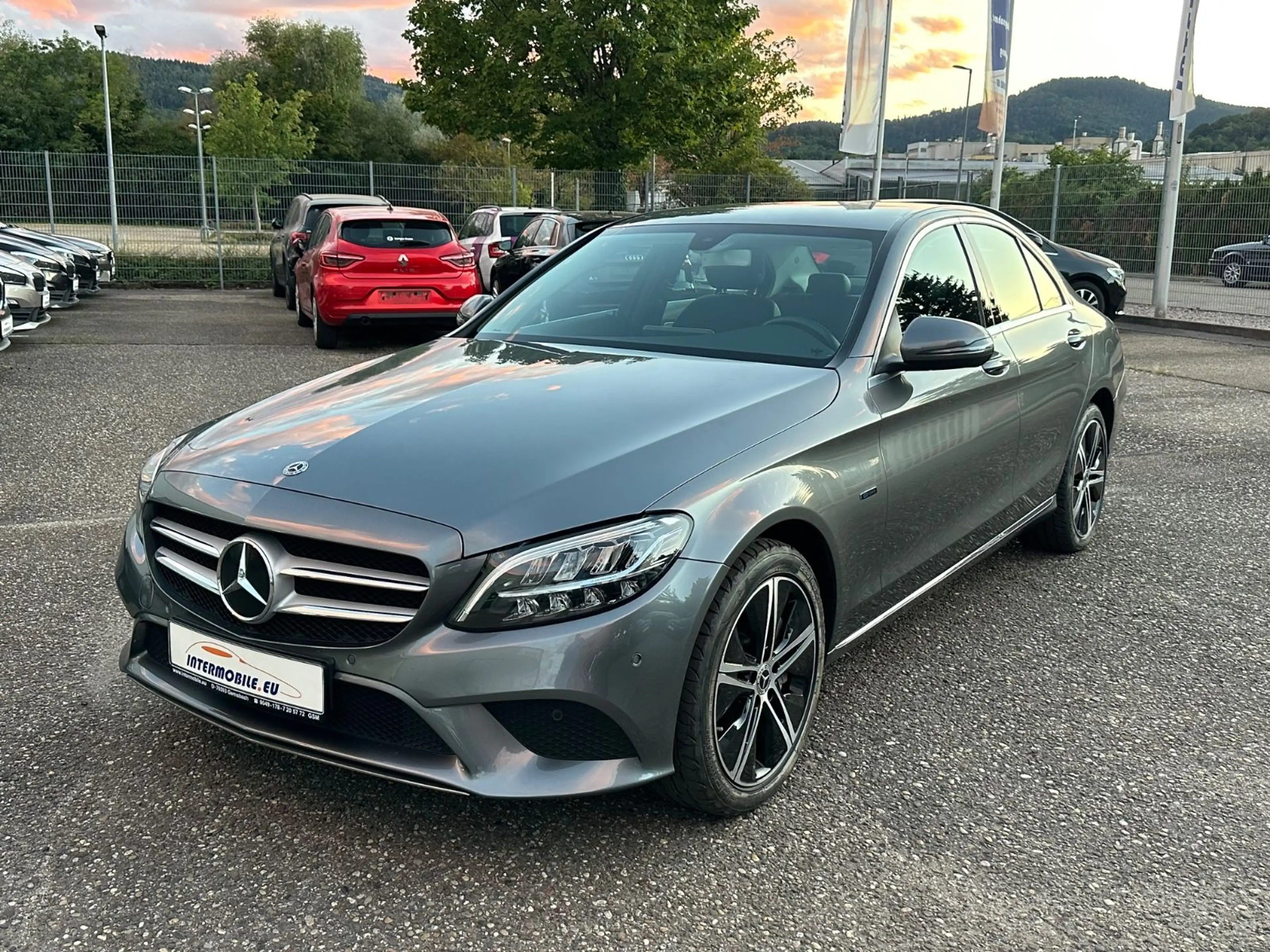 Mercedes-Benz C 300 de Limousine Hybrid LED AC ALU NAVI CAM AHK