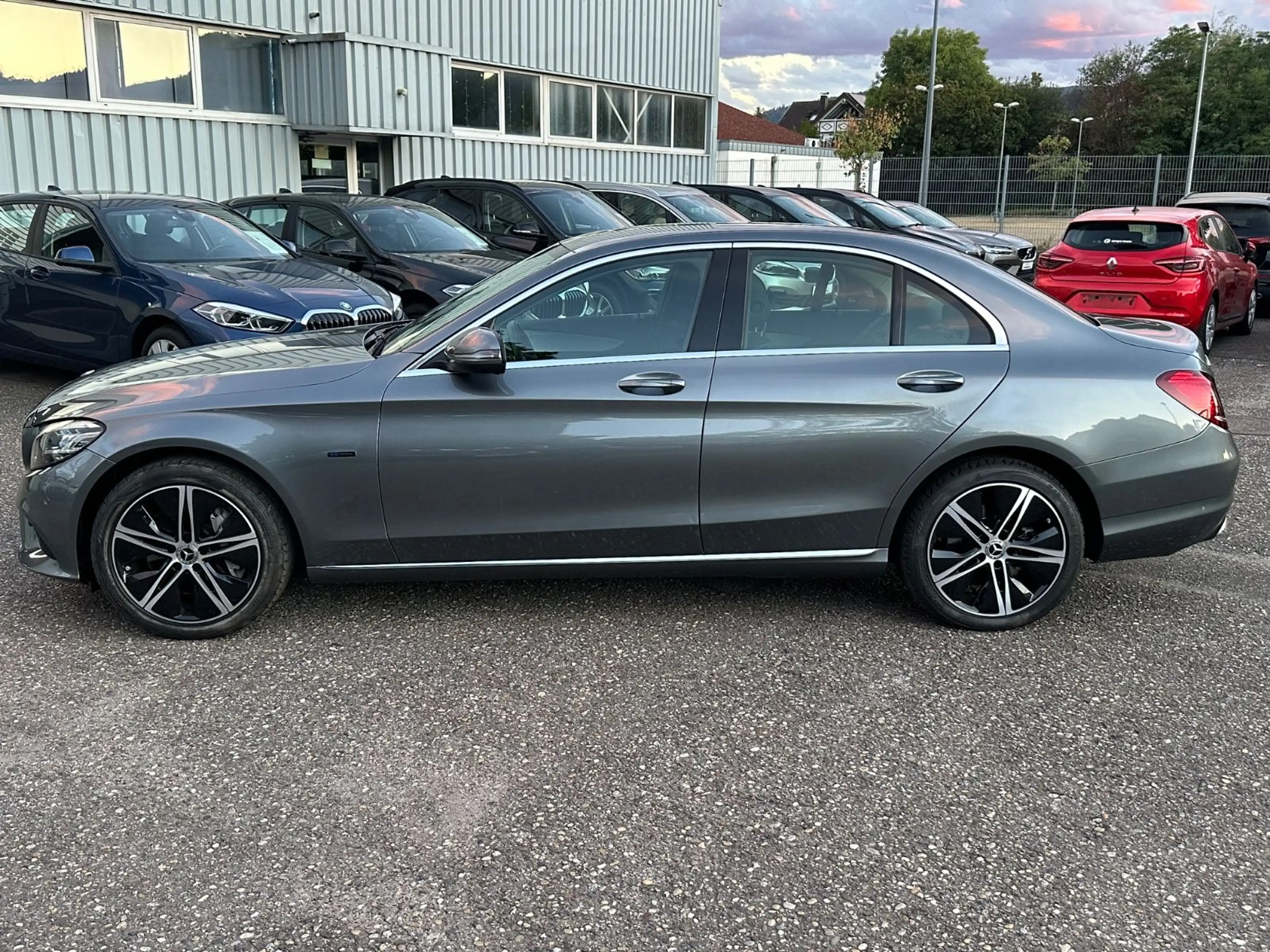 Mercedes-Benz C 300 de Limousine Hybrid LED AC ALU NAVI CAM AHK — photo 8