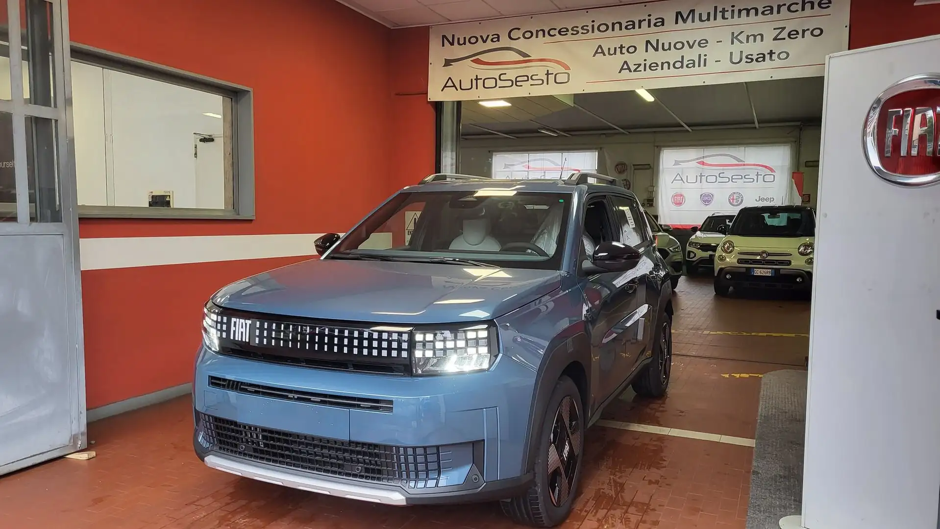 Fiat Grande Panda 1.2 Hybrid 110 CV S&S La Prima Albastru - 1