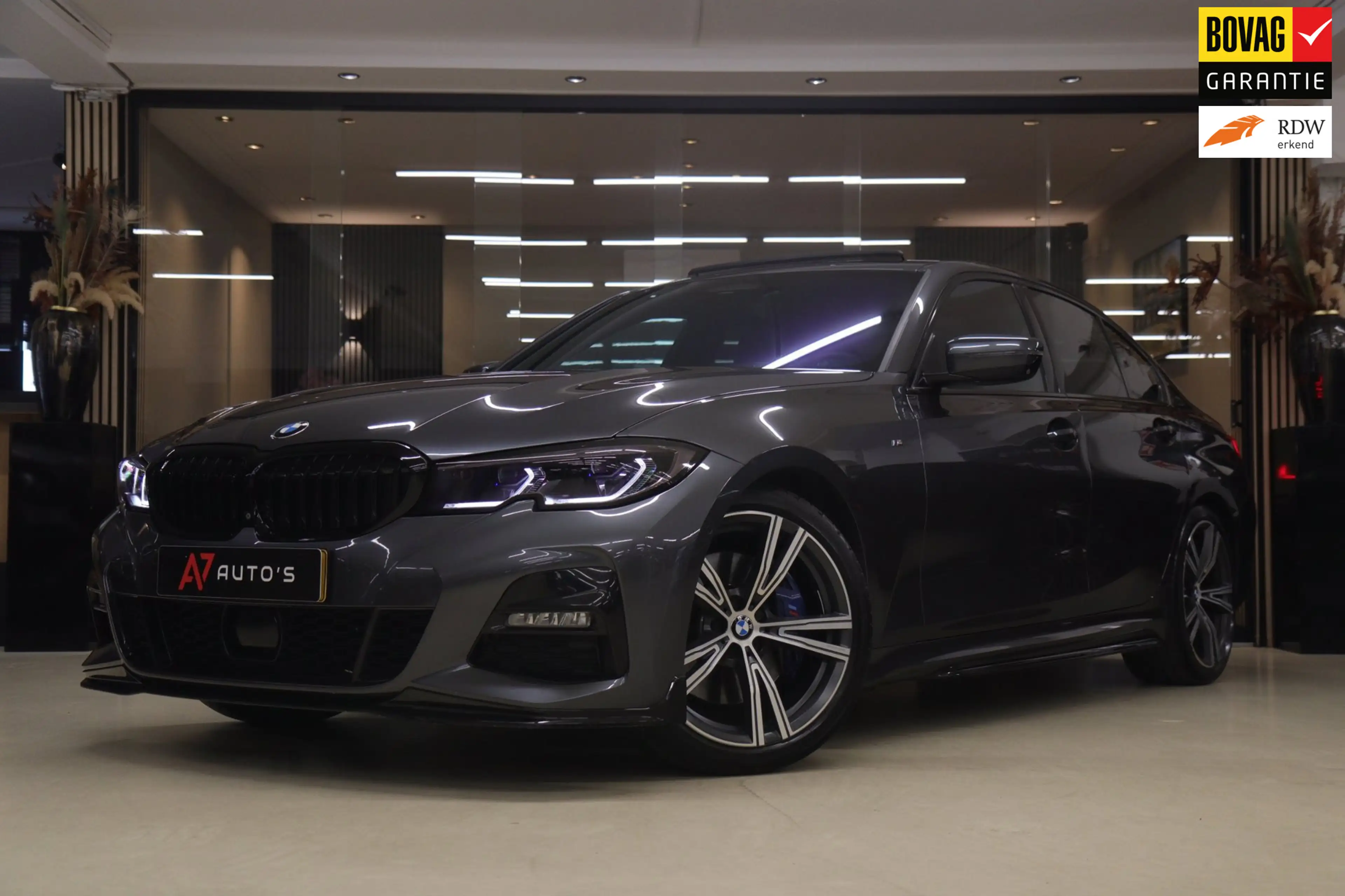 BMW 330 3-serie 330i High Executive M PAKKET /LASER/PANO/S