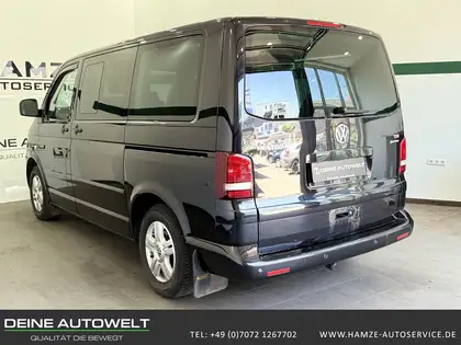 Annonce voiture d'occasion Volkswagen T5 Multivan - CARADIZE