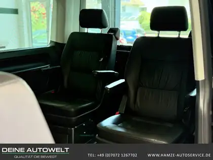 Annonce voiture d'occasion Volkswagen T5 Multivan - CARADIZE