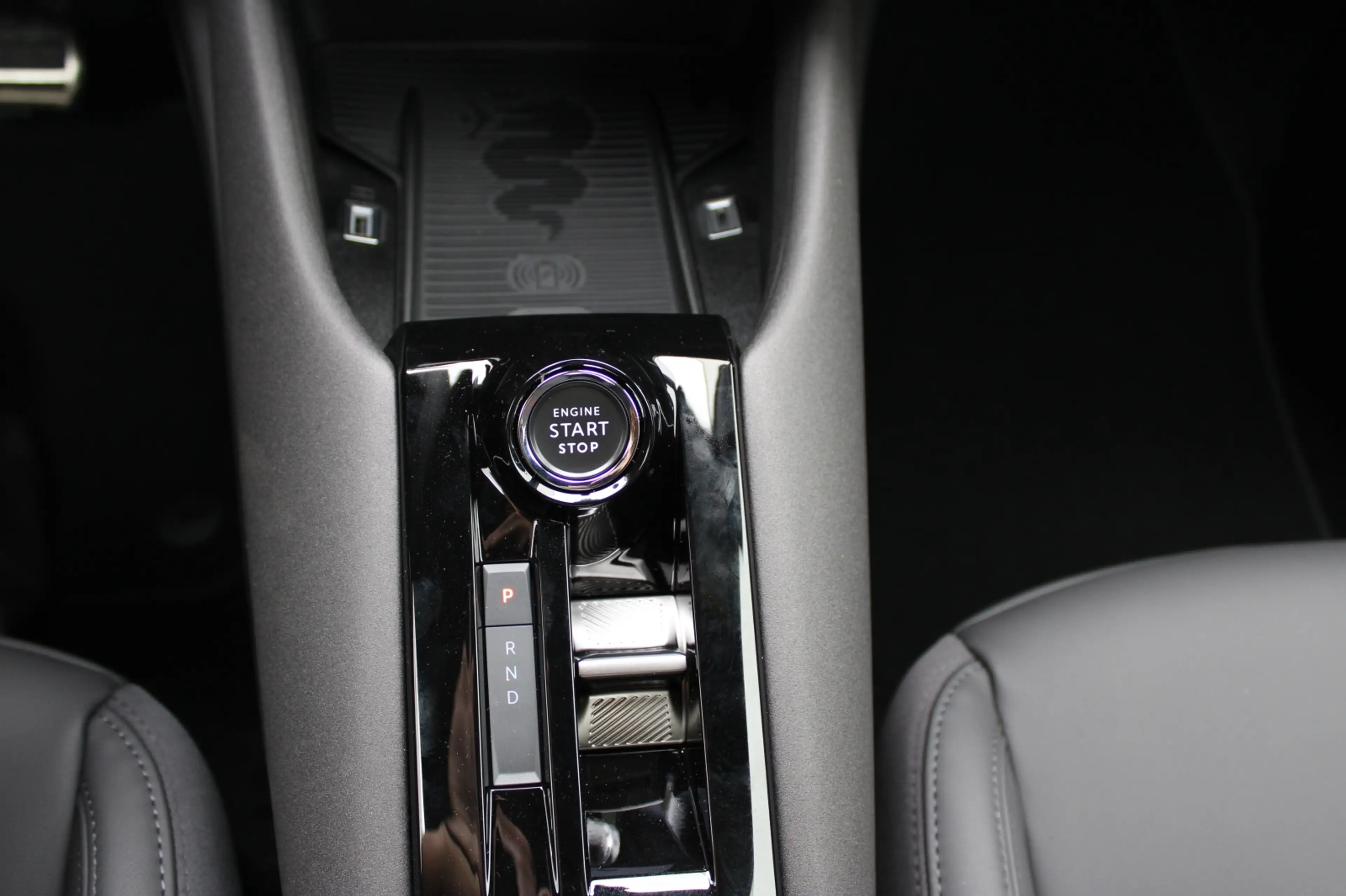 Alfa Romeo Junior Junior Q4 Ibrida 145 TI — photo 8