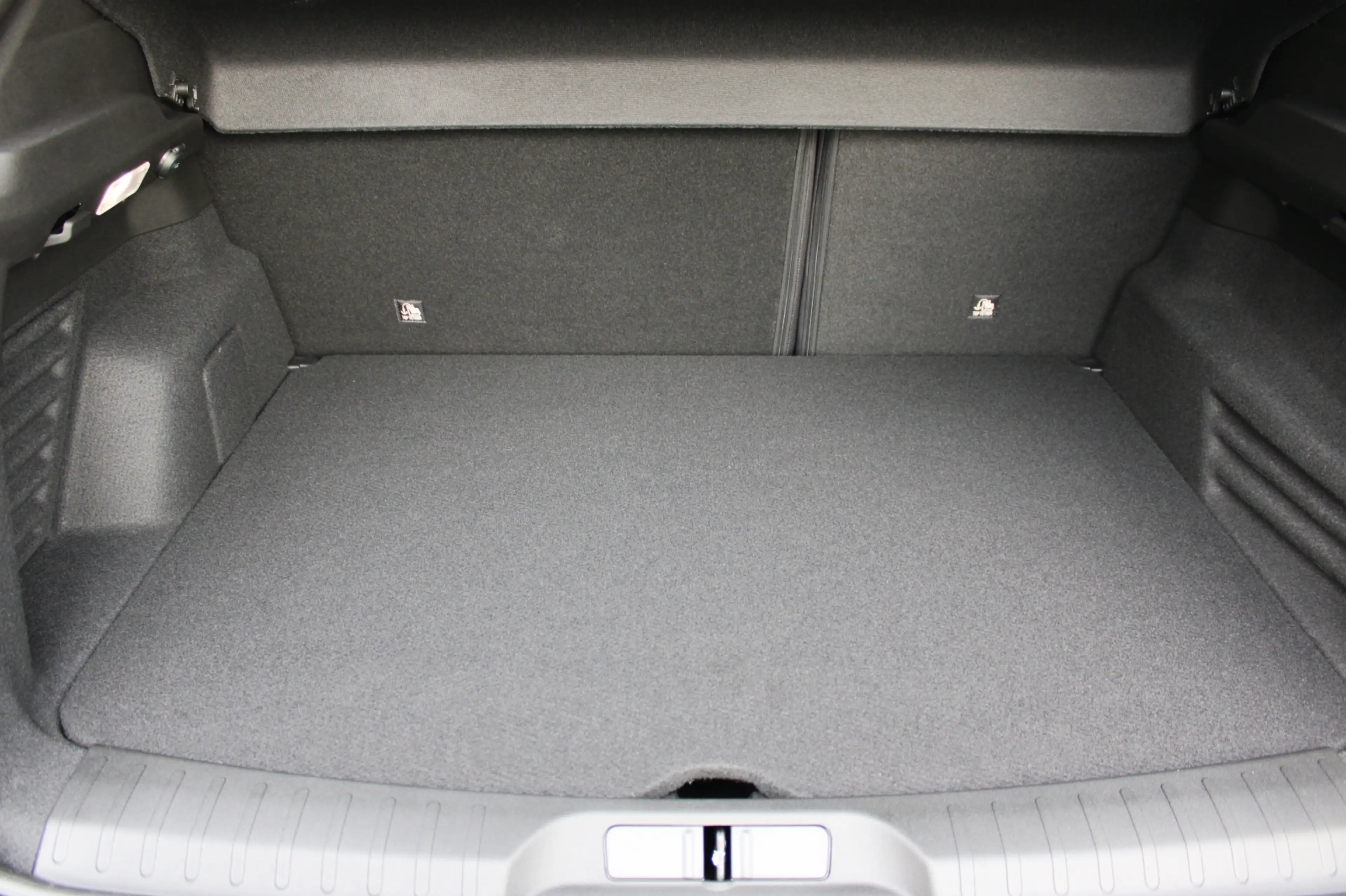 Alfa Romeo Junior Junior Q4 Ibrida 145 TI — photo 12