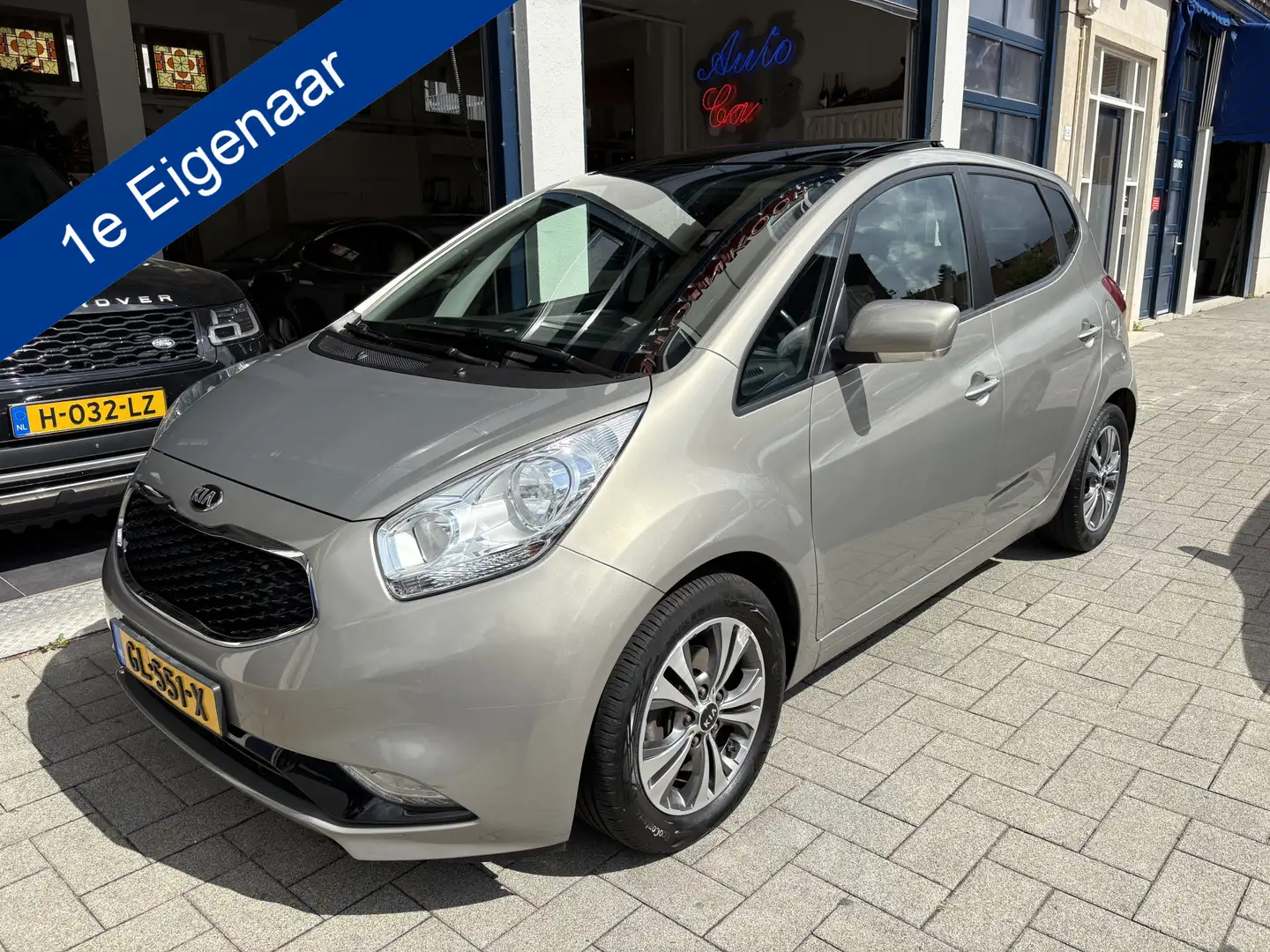 Kia Venga 1.4 CVVT ExecutiveLine 1 EIGENAAR/PANO/NAVI/CAMERA Grijs - 1