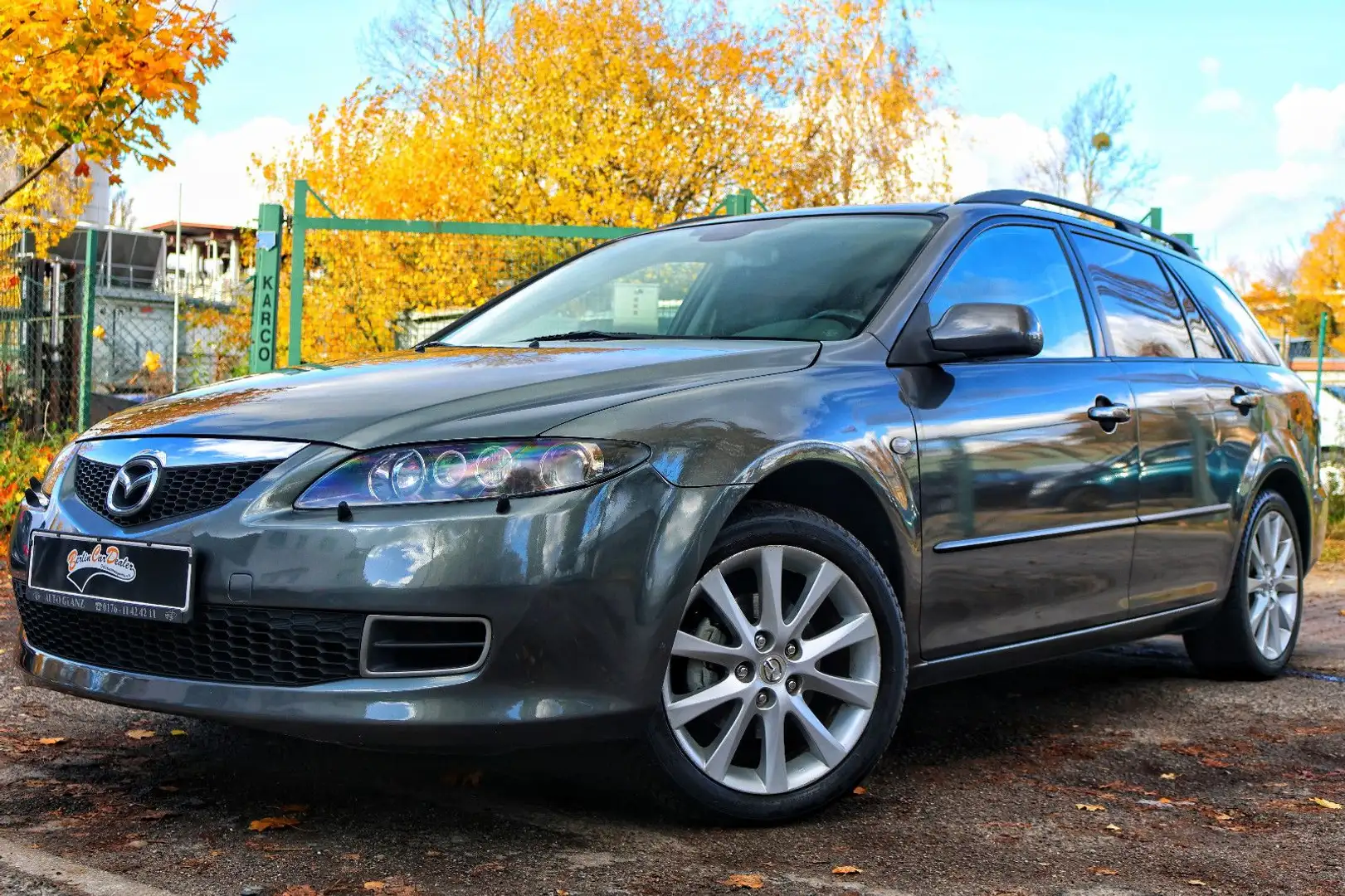 Mazda 6 Kombi*AUTOMATIK*KLIMA*LEDER*BOSE*XENON* Grau - 2