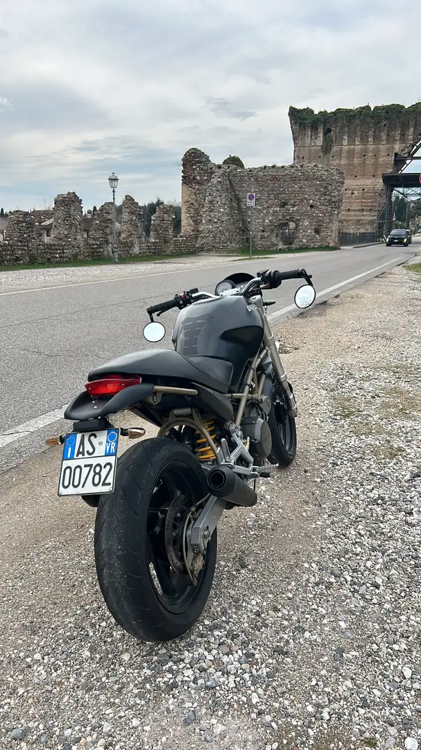 Ducati Monster 600 Dark - 1