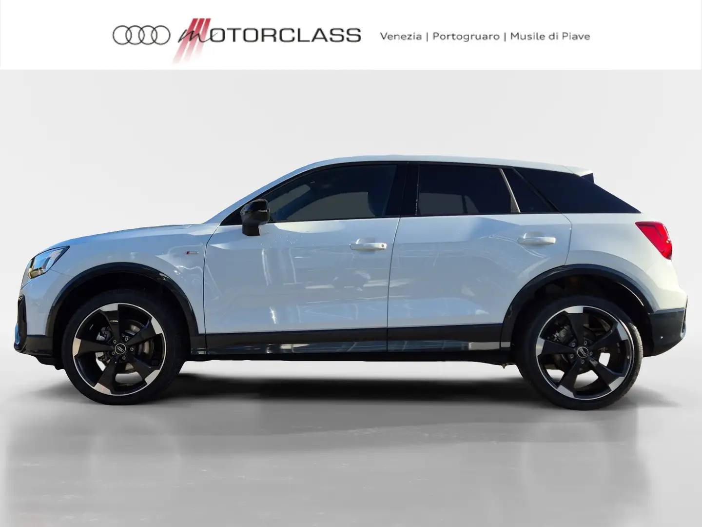 Audi Q2 35 2.0 tdi identity black s tronic Blanc - 2