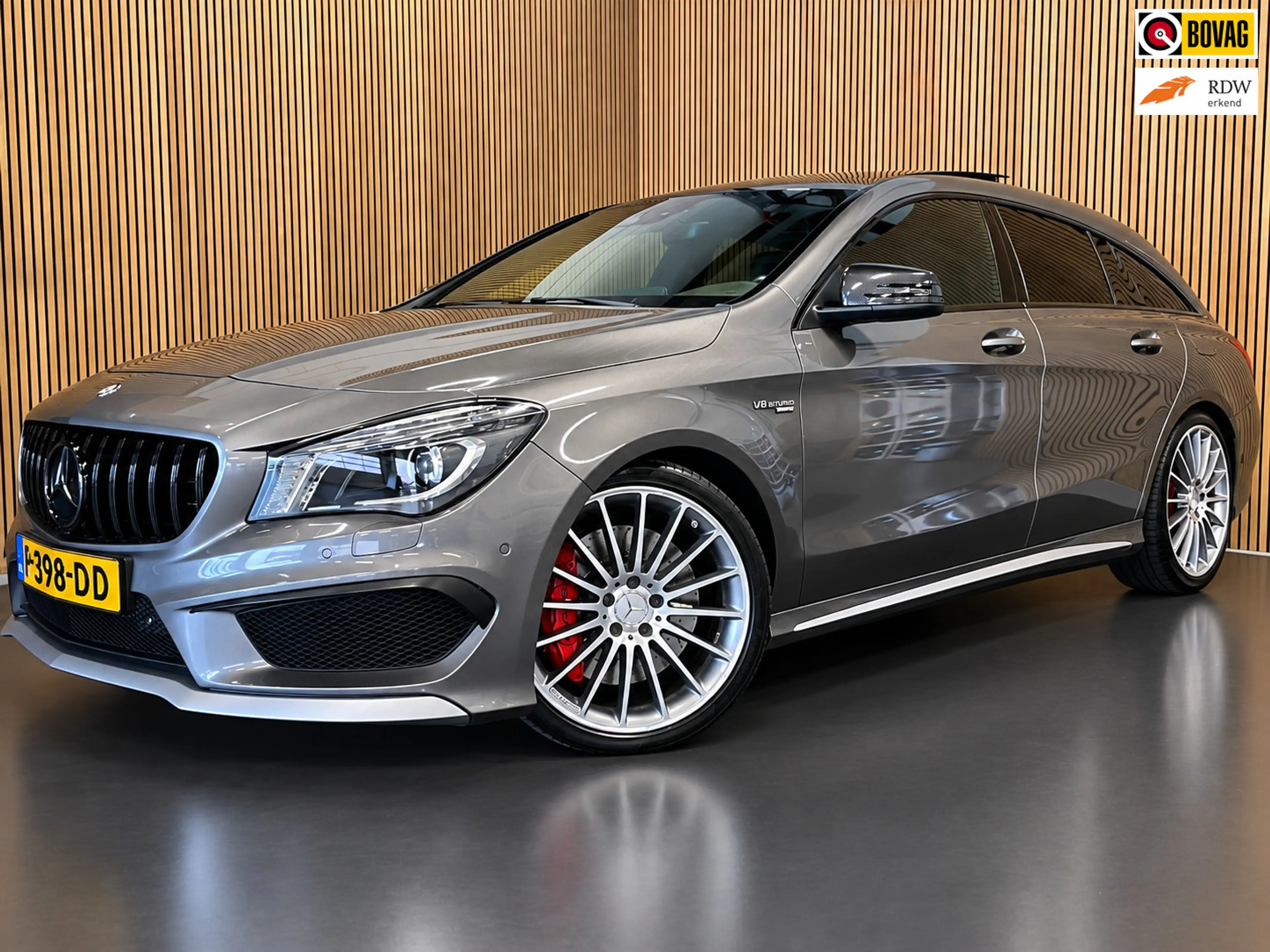 Mercedes-Benz CLA 45 AMG Shooting Brake 4MATIC OrangeArt Edition|381PK|PANO