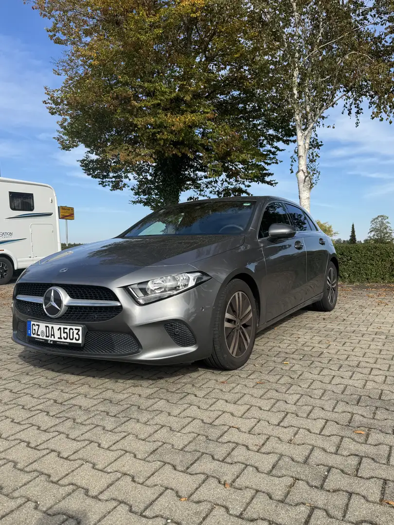 Mercedes-Benz A 180 A 180 (177.084) Gris - 1