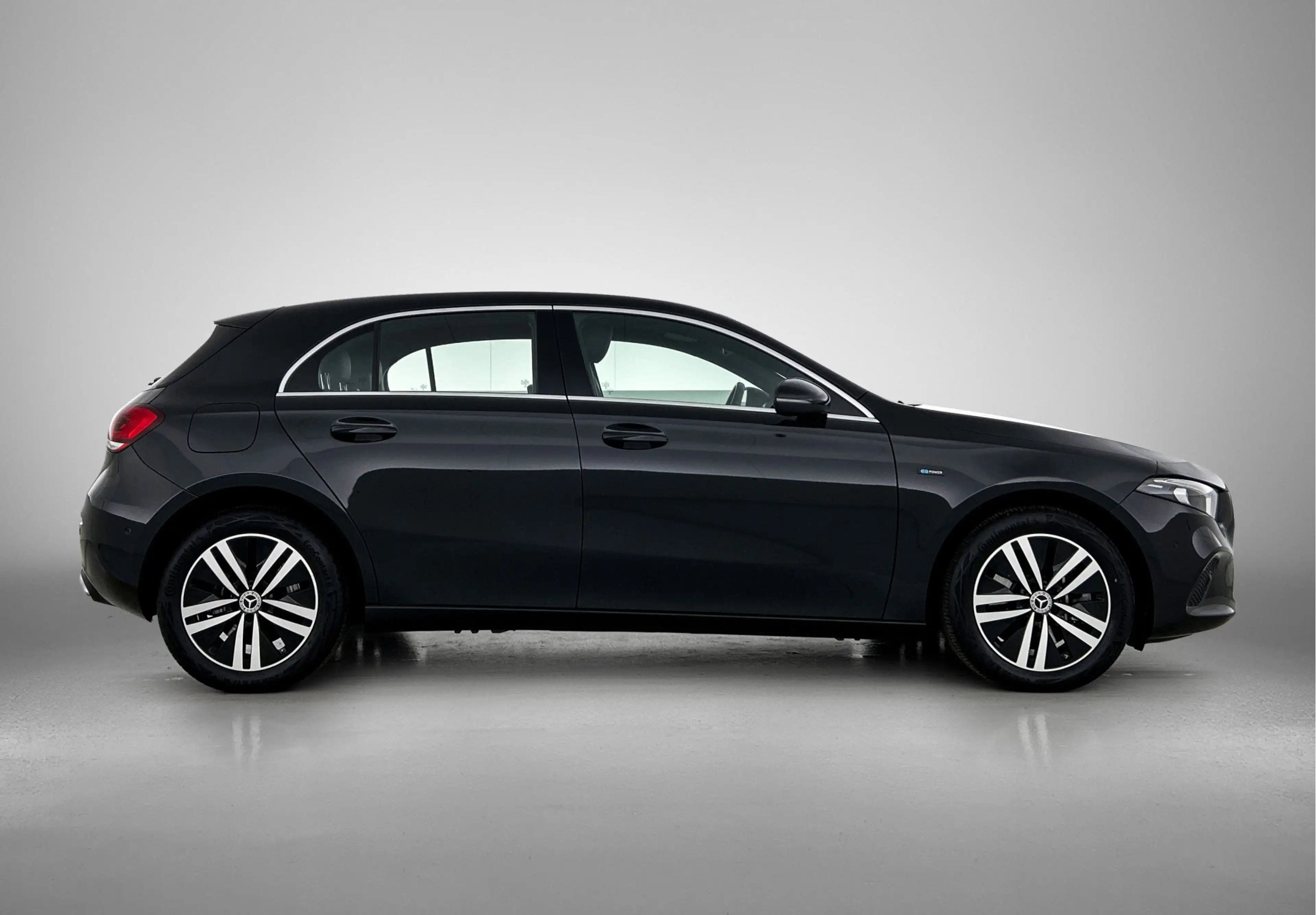 Mercedes-Benz A 250 e Plug-In Hybride Ledkoplampen | Stoelverwarming | — photo 12