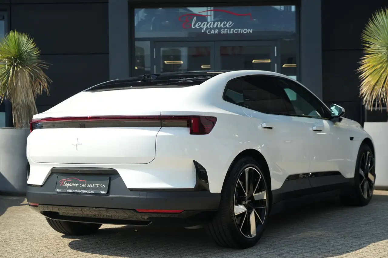 Polestar 4 2026