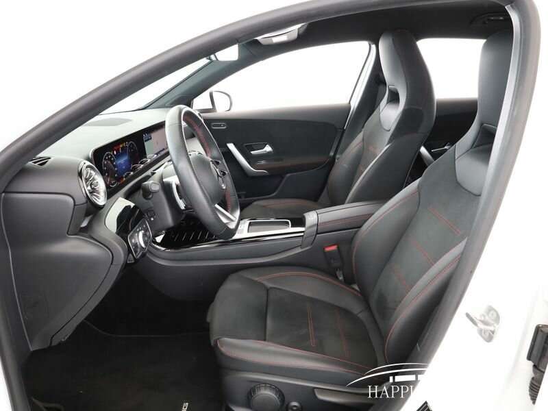 Mercedes-Benz A 220