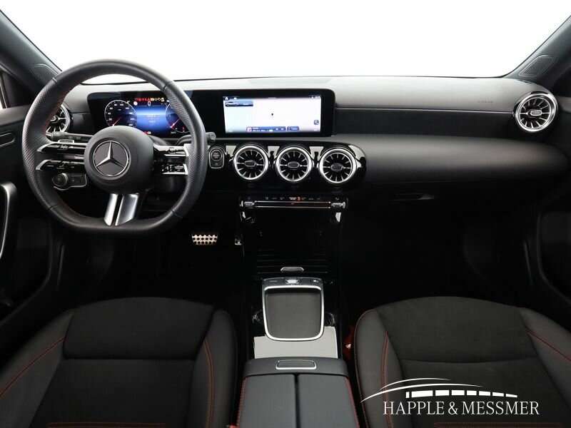 Mercedes-Benz A 220