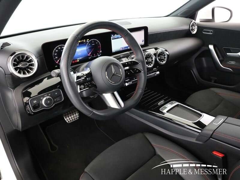 Mercedes-Benz A 220