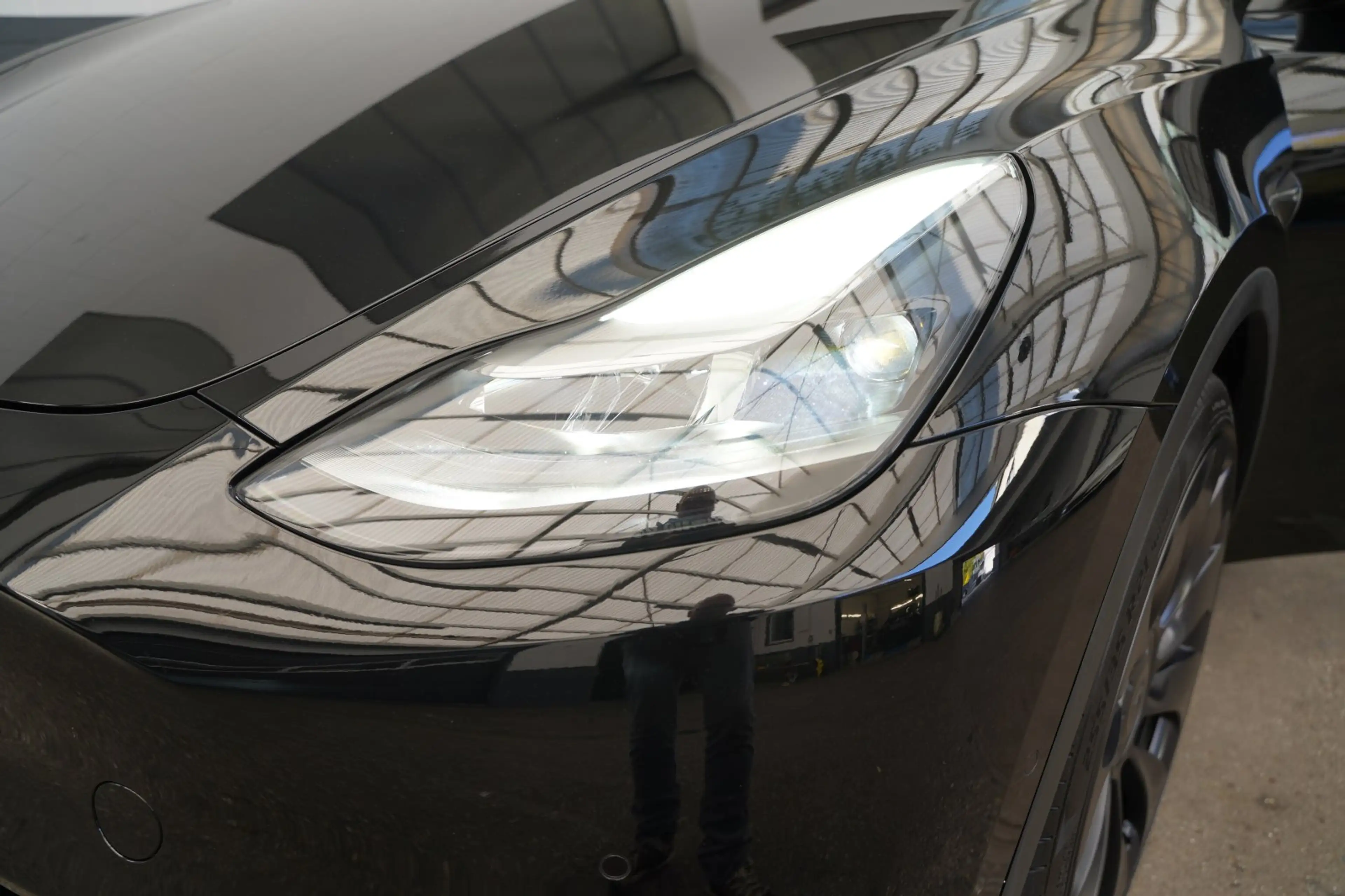 Tesla Model Y Performance*1.Hd.*unfallfrei — photo 13
