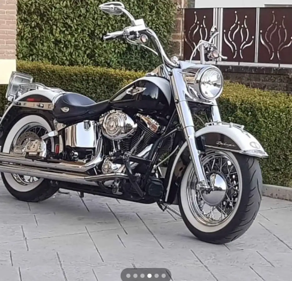 Harley-Davidson Deluxe Blanc - 2