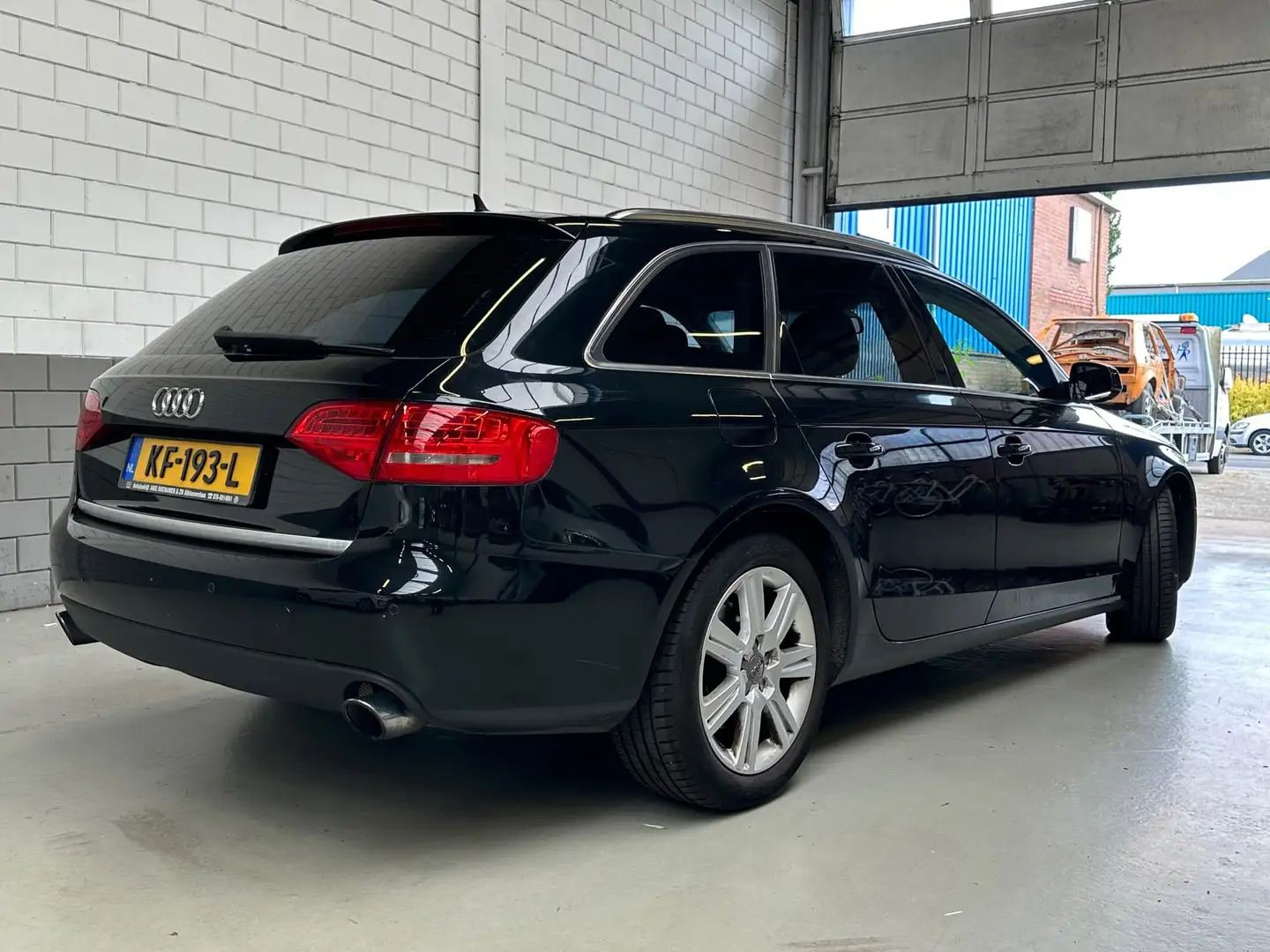 Audi A4 Avant 2.0 TFSI Pro Line S Panorama dak Revisie mot Zwart - 2