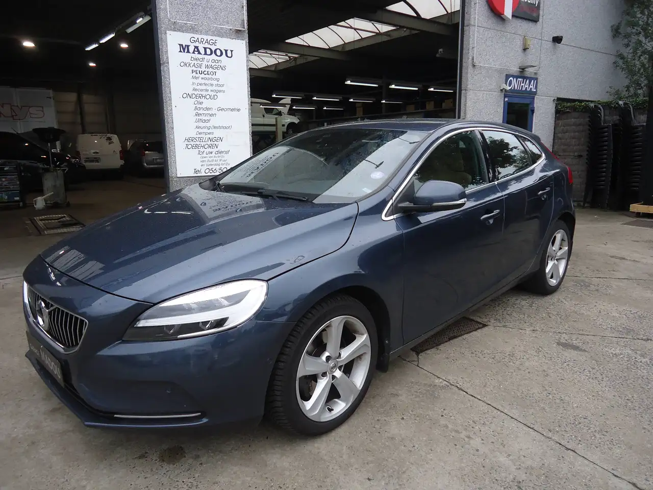 Volvo V40