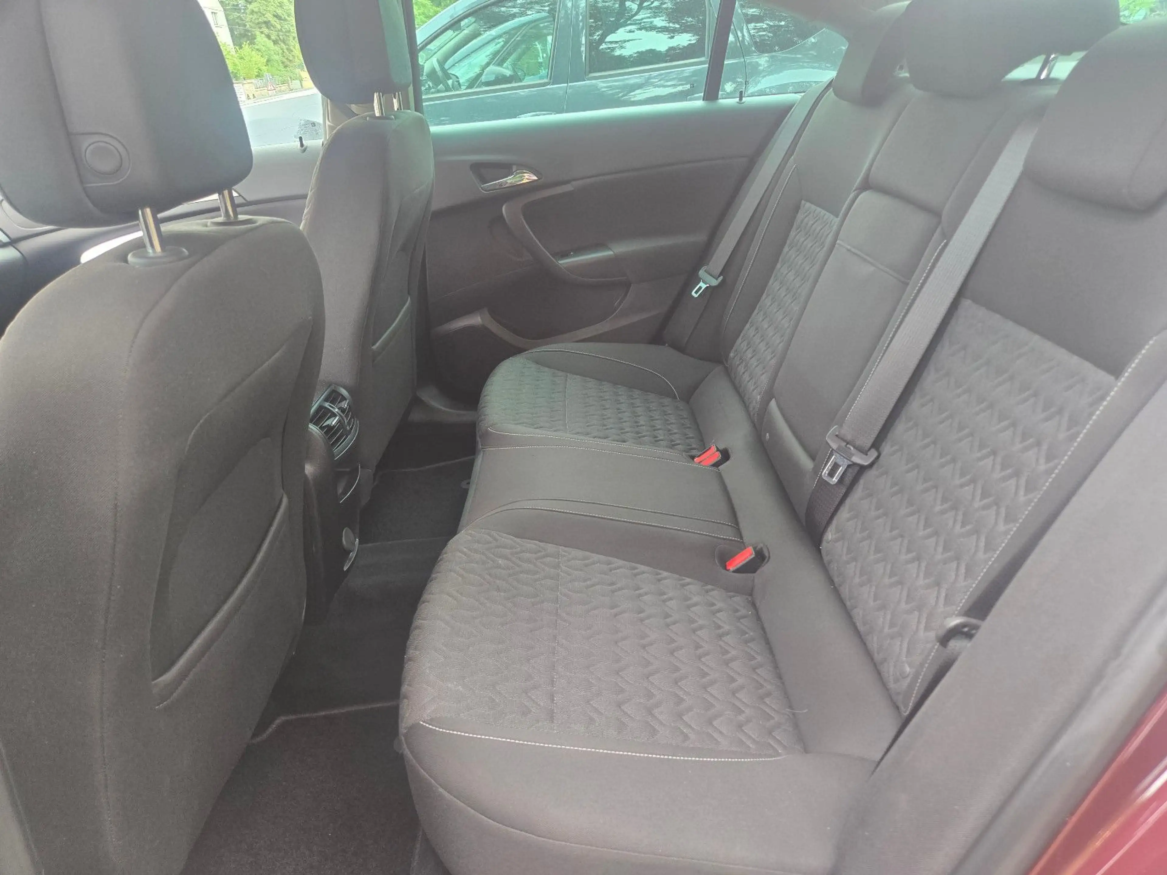 Opel Insignia A Lim. Active 2.0D Xenon Navi PDC Tempo — photo 12