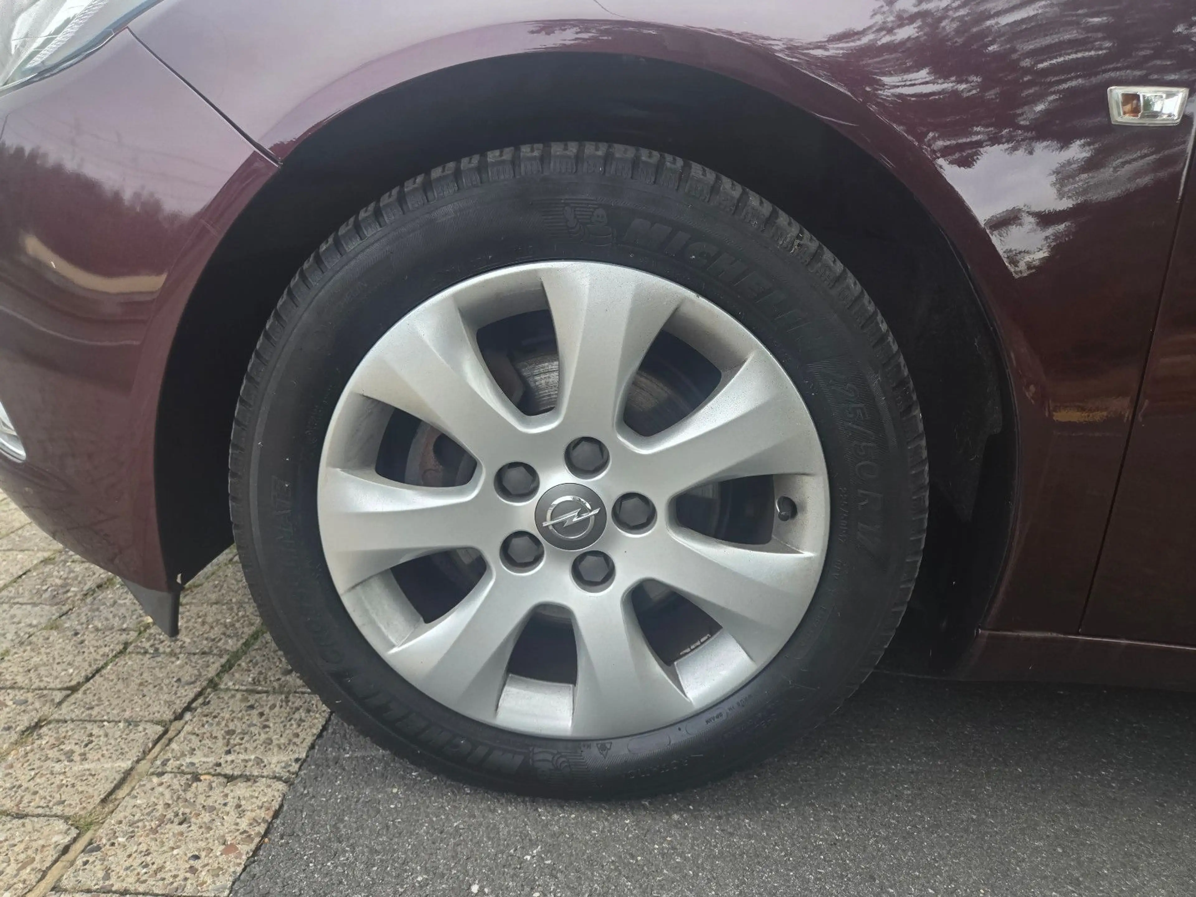 Opel Insignia A Lim. Active 2.0D Xenon Navi PDC Tempo — photo 11