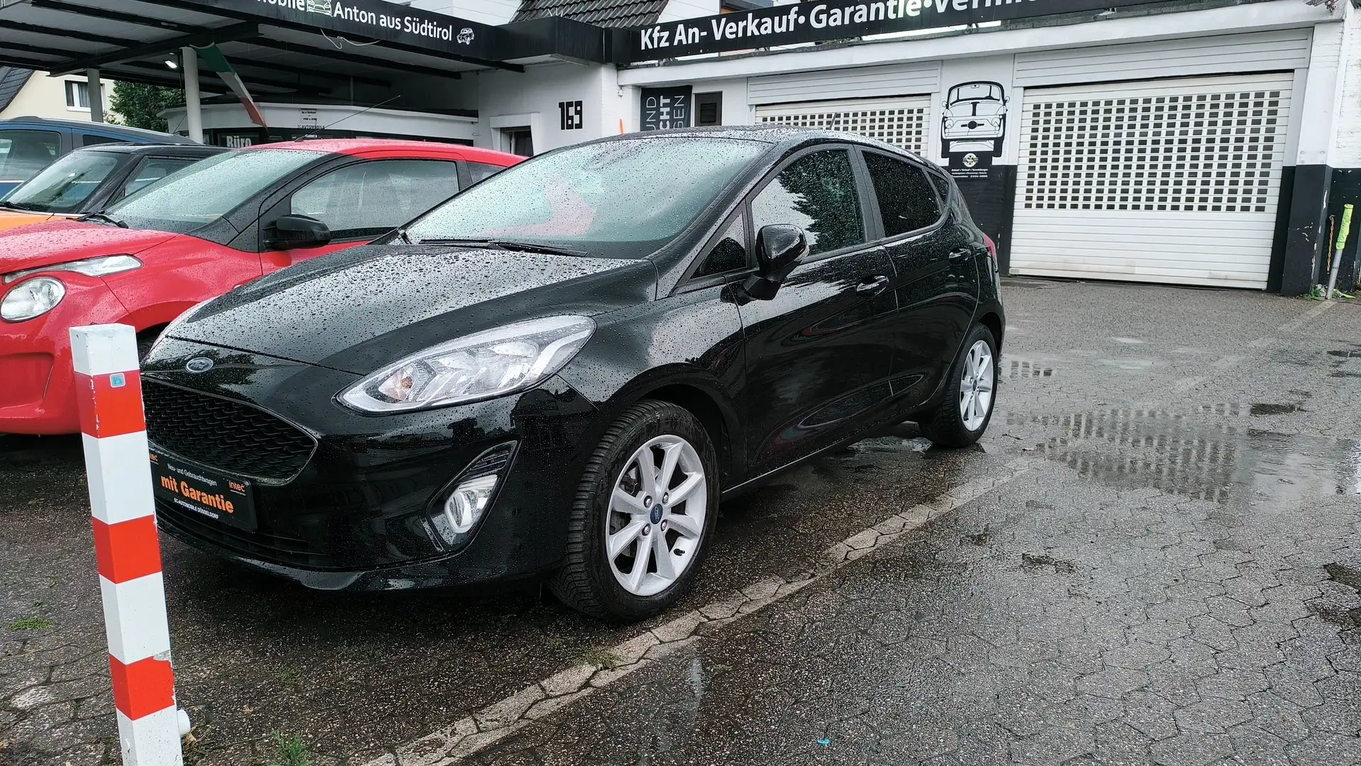 Ford Fiesta Titanium Cool & Connect Zwart - 1