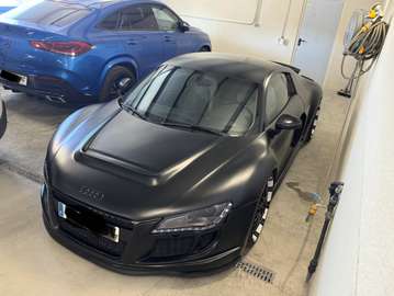 4.2 FSI quattro R tronic