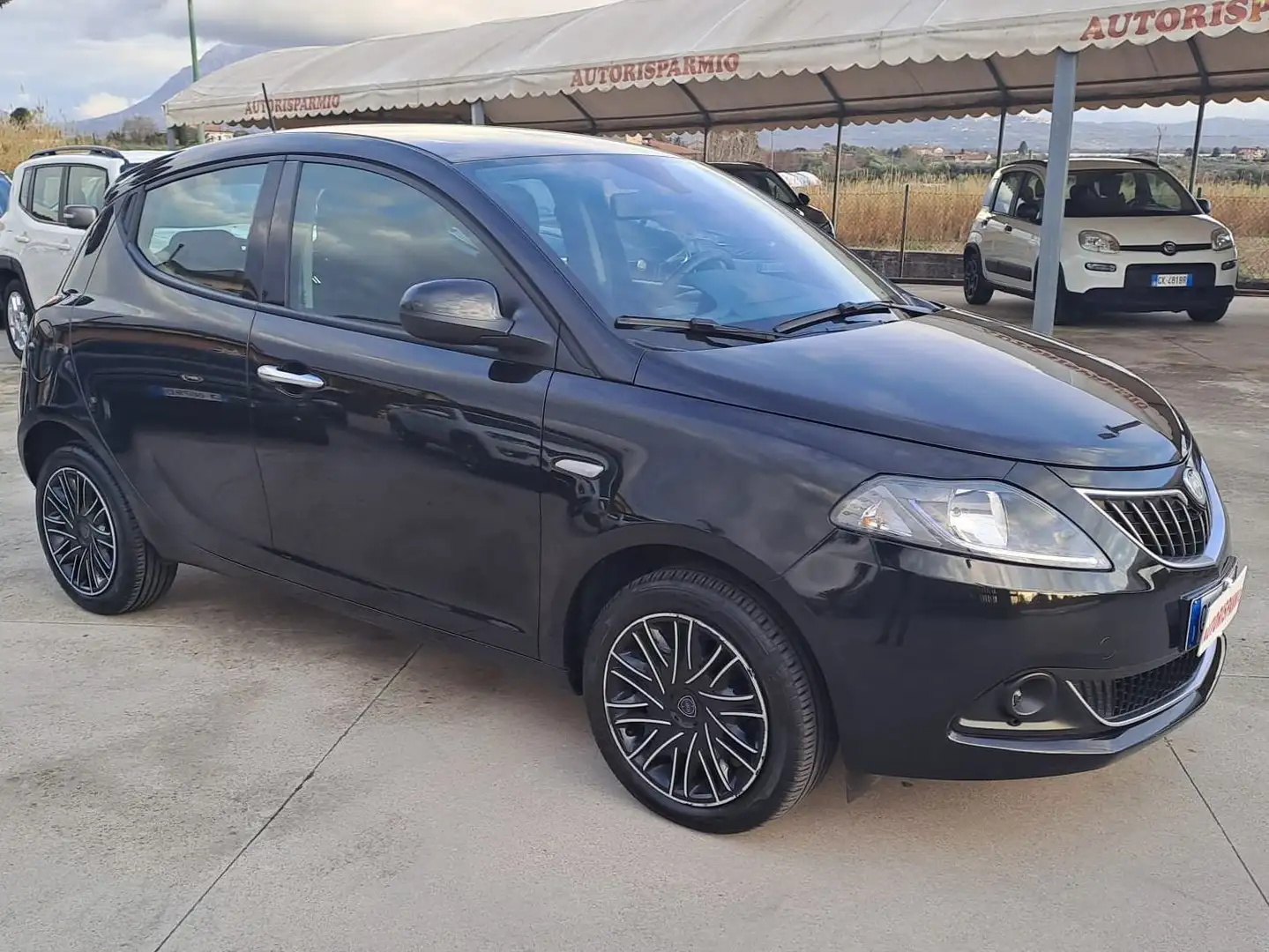 Lancia Ypsilon 1.0 firefly hybrid Gold 5P Nero - 2