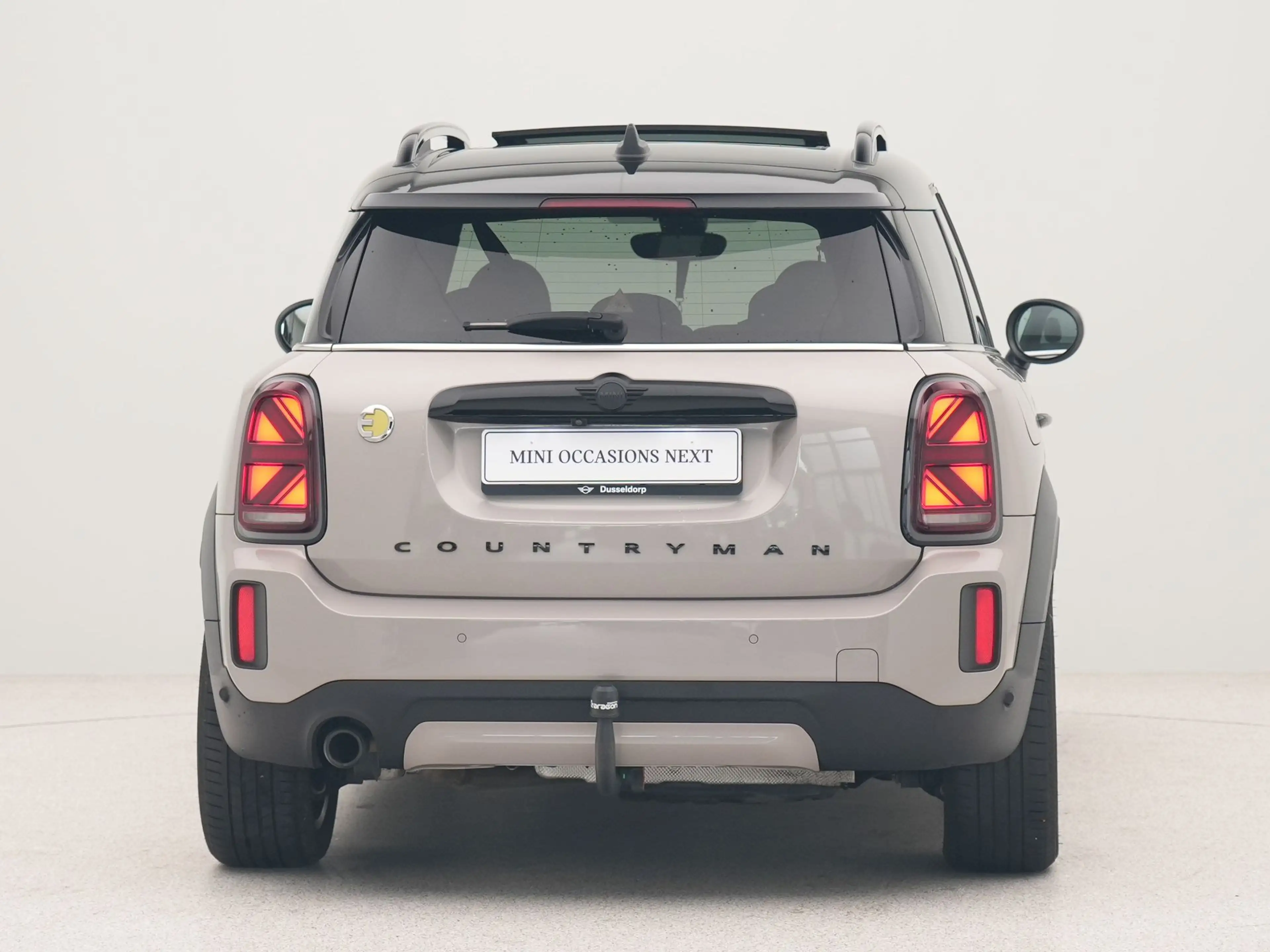 MINI Cooper SE Countryman ALL4 Classic — photo 9