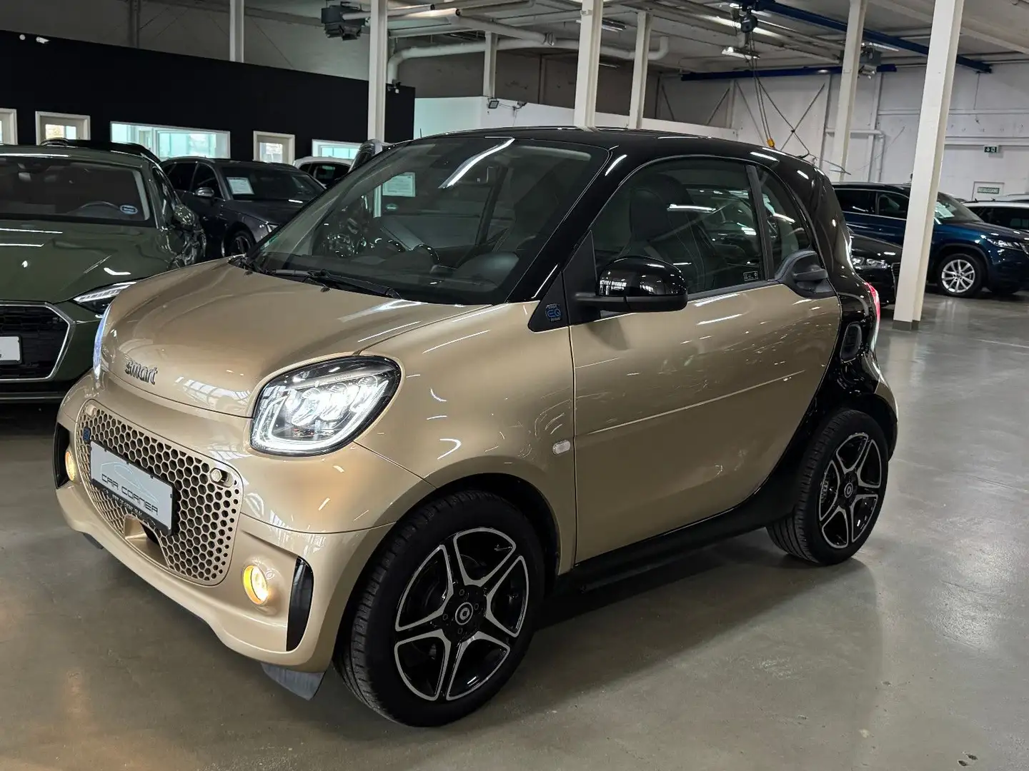 smart forTwo Coupe EQ PRIME EXCLUSIVE ABSOLUT VOLL 22K Gold - 1