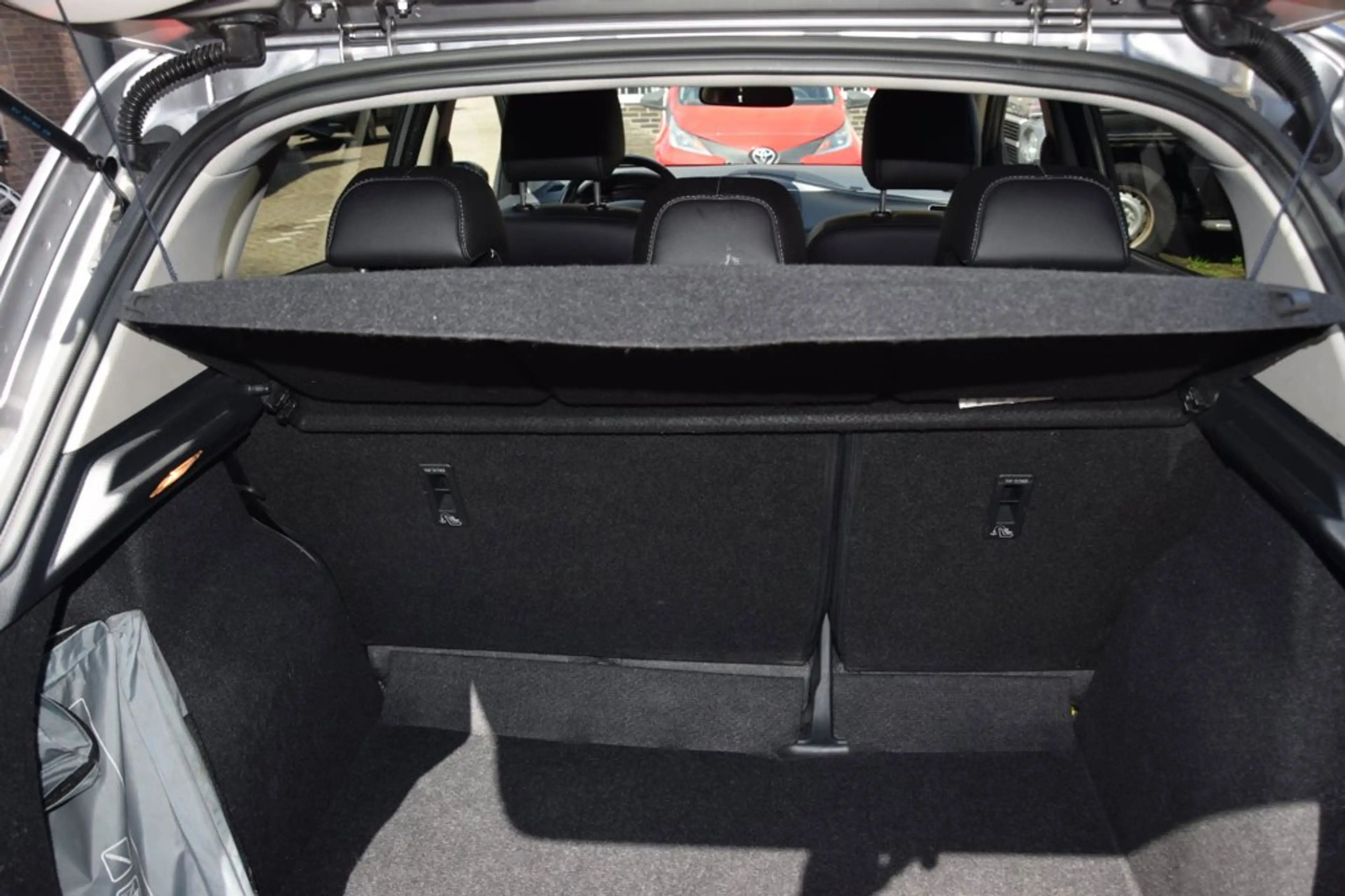Nissan Pulsar 1.2 DIG-T Tekna — photo 9
