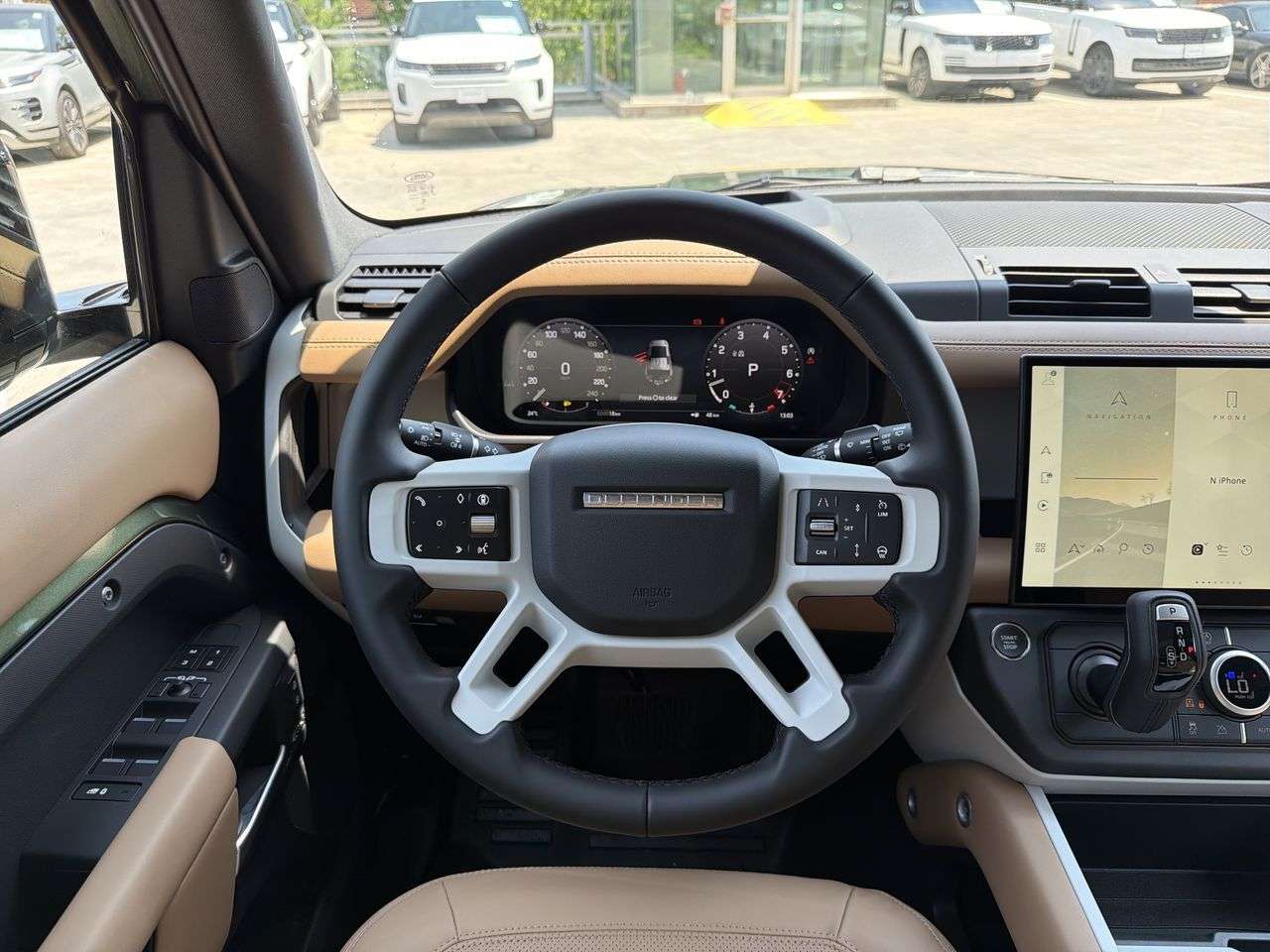 2026 Land Rover Defender 110 P400 X-Dynamic SE thumb 11