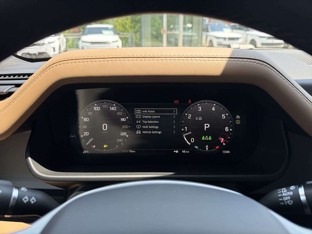 2026 Land Rover Defender 110 P400 X-Dynamic SE thumb 12