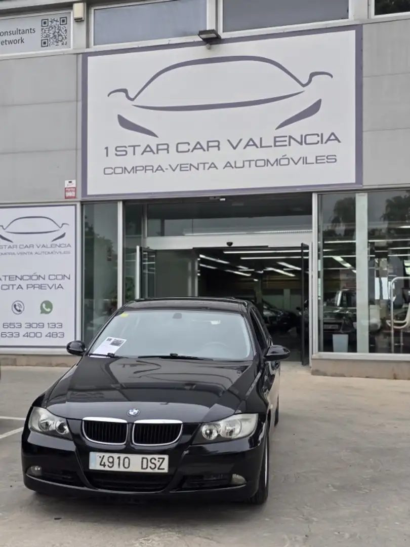 BMW 320 320d Schwarz - 1