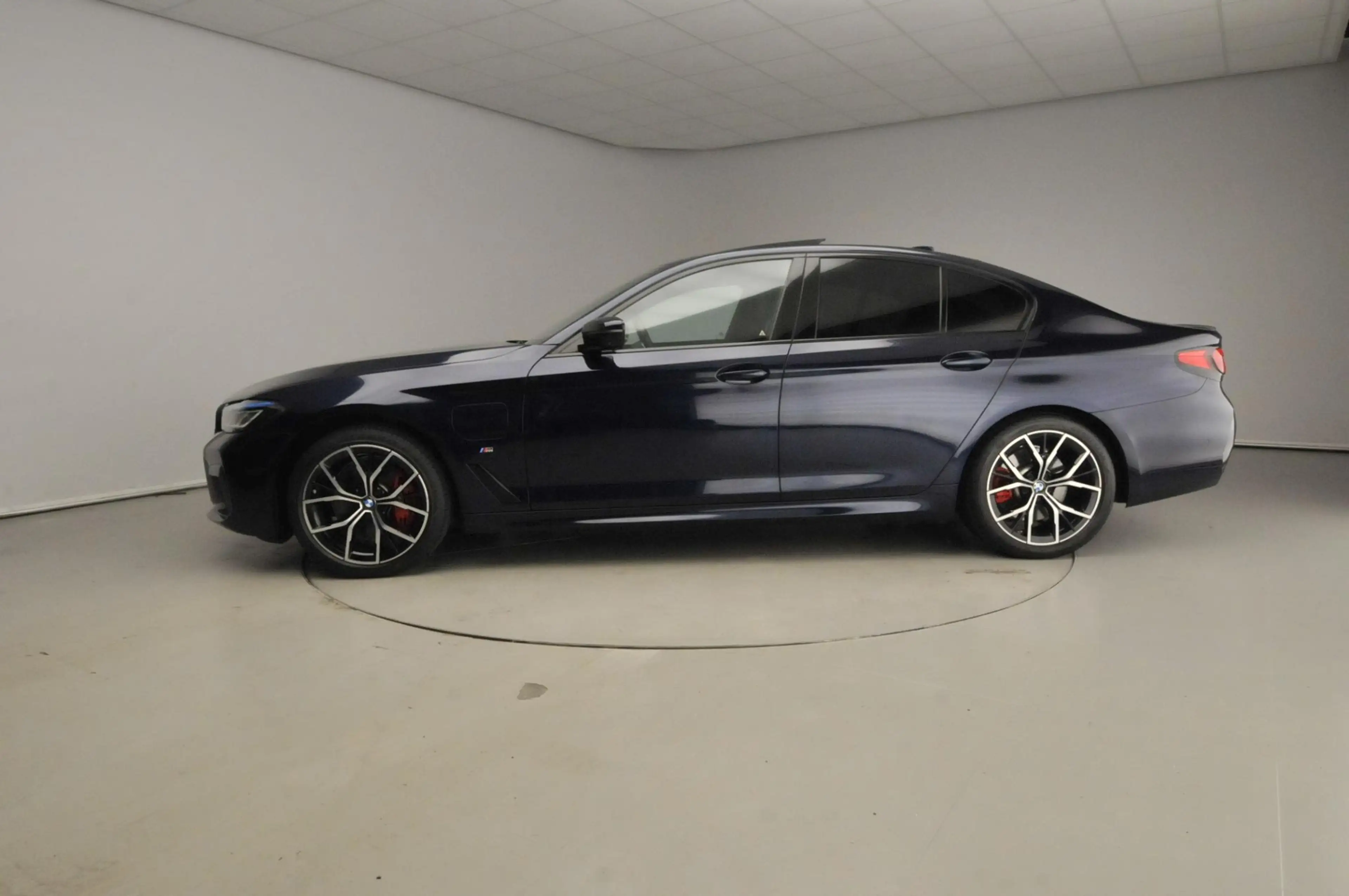 BMW 530 5 Serie Sedan 530e | M-Sportpakket | Laserlicht | — photo 2