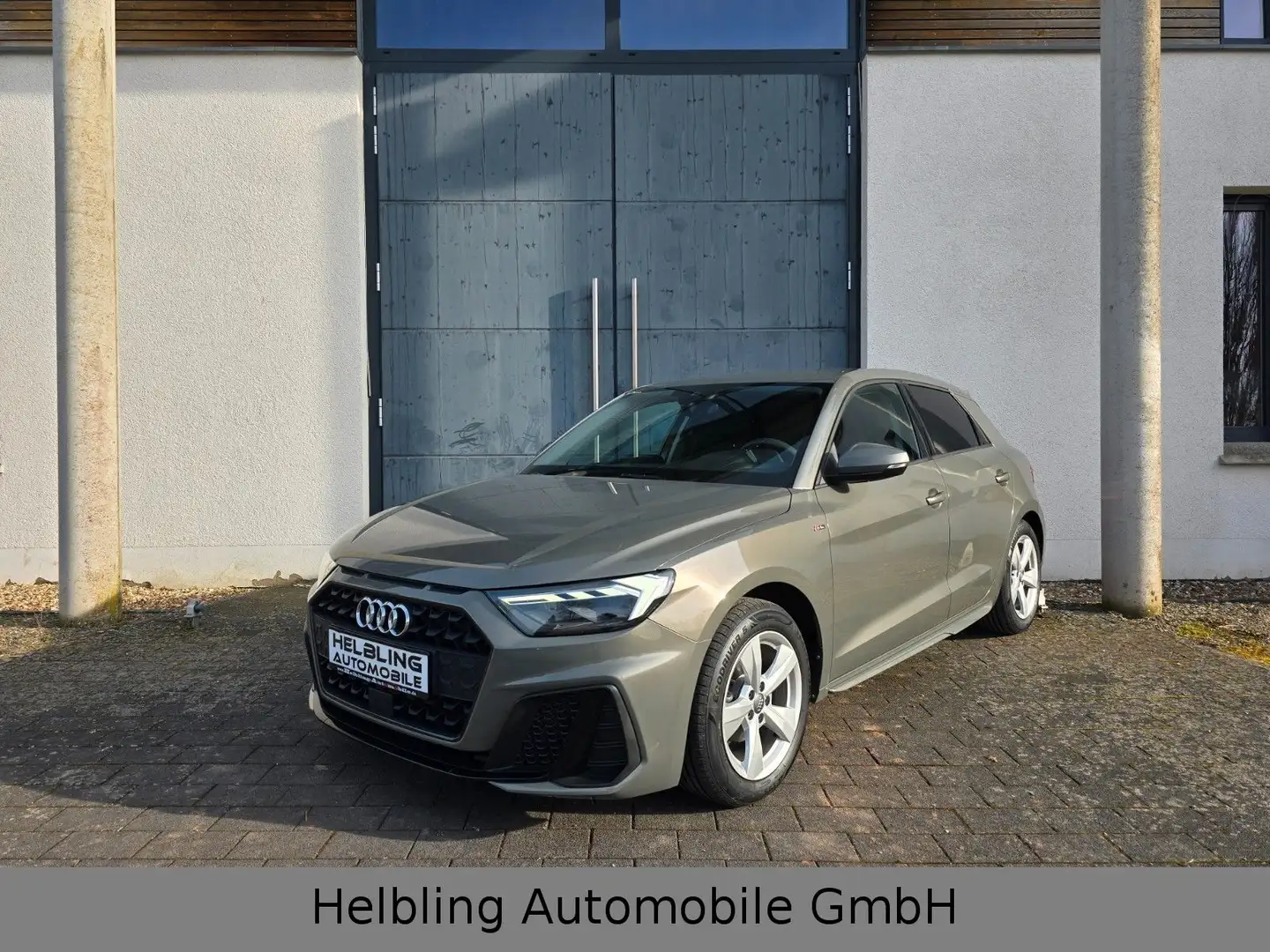 Audi A1 S line*S-tronic*LED*Virtuel*Optik-Paket-black Grau - 1