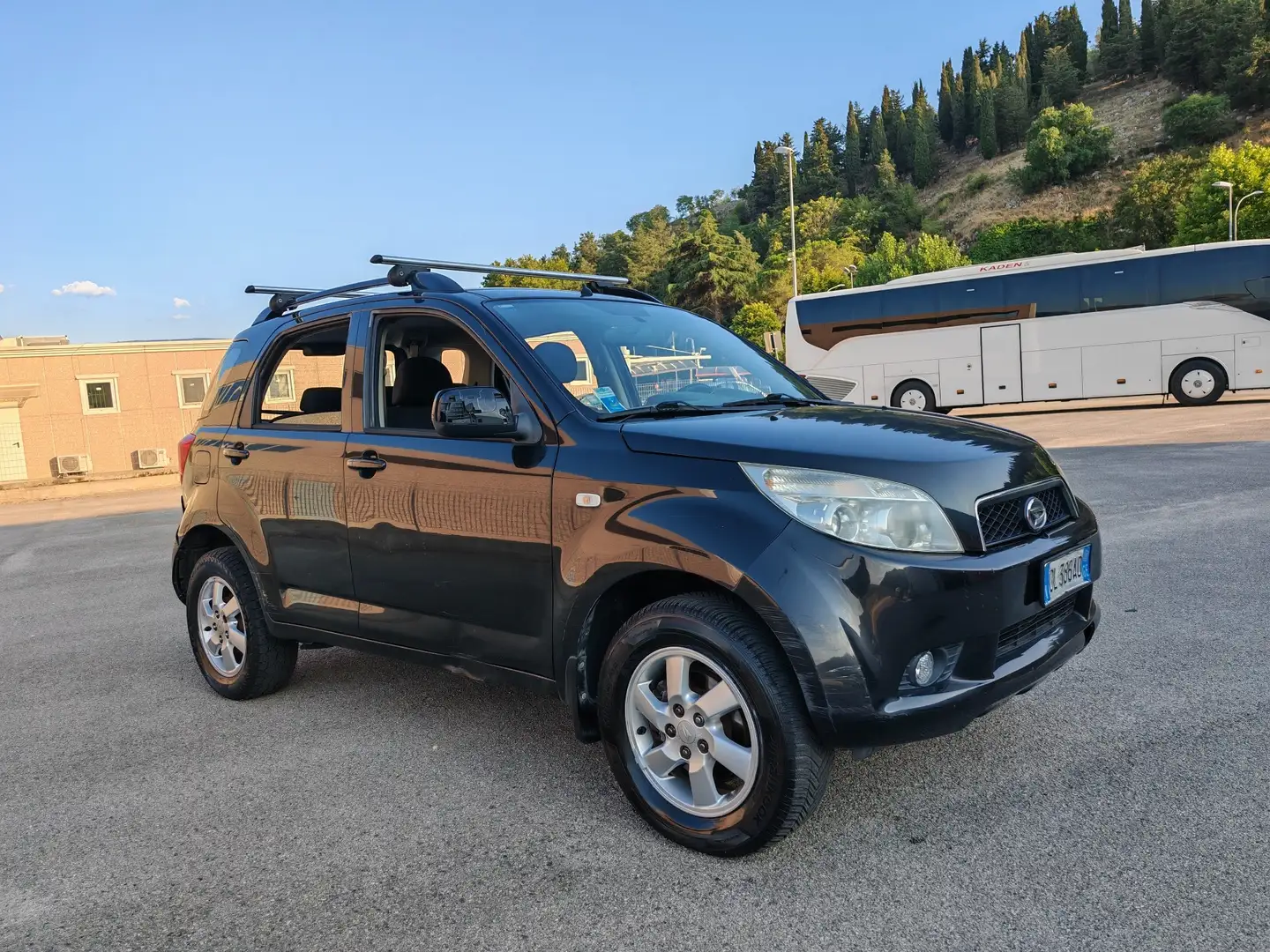 Daihatsu Terios 1.5 SX O/F - 2