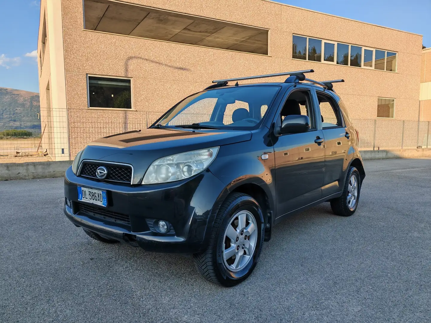 Daihatsu Terios 1.5 SX O/F - 1