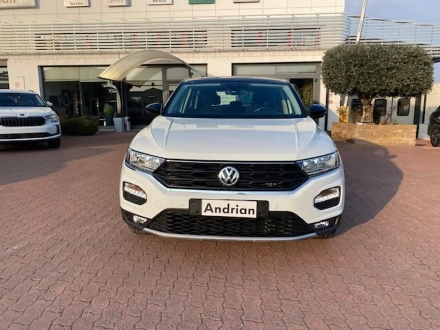 Volkswagen T-Roc 1.0 TSI Style BlueMotion **SUPER PREZZO** Wit - 2