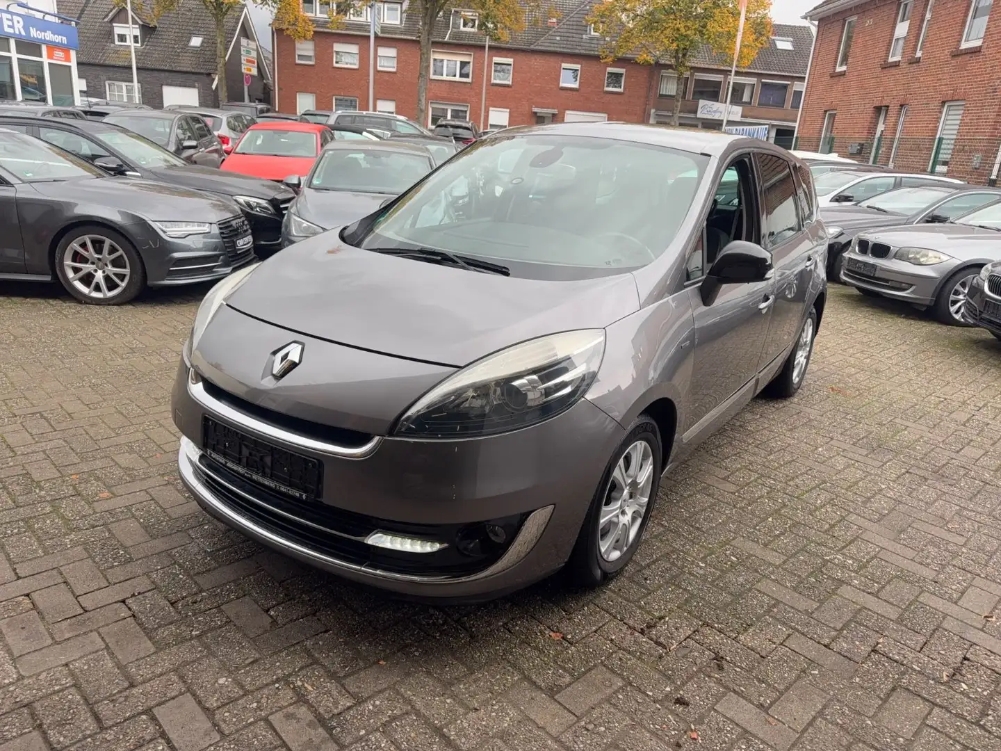 Renault Grand Scenic III BOSE EDITION*NAVI*AHK*PDC*TEMPO Grau - 1