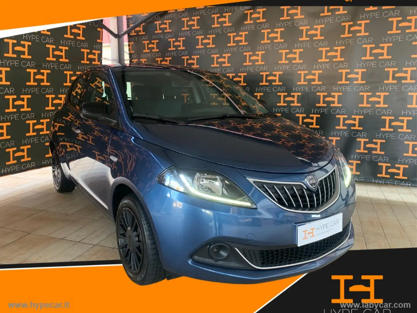 Lancia Ypsilon 1.0 FireFly 5p.S&S Hybrid Silver Azul - 1