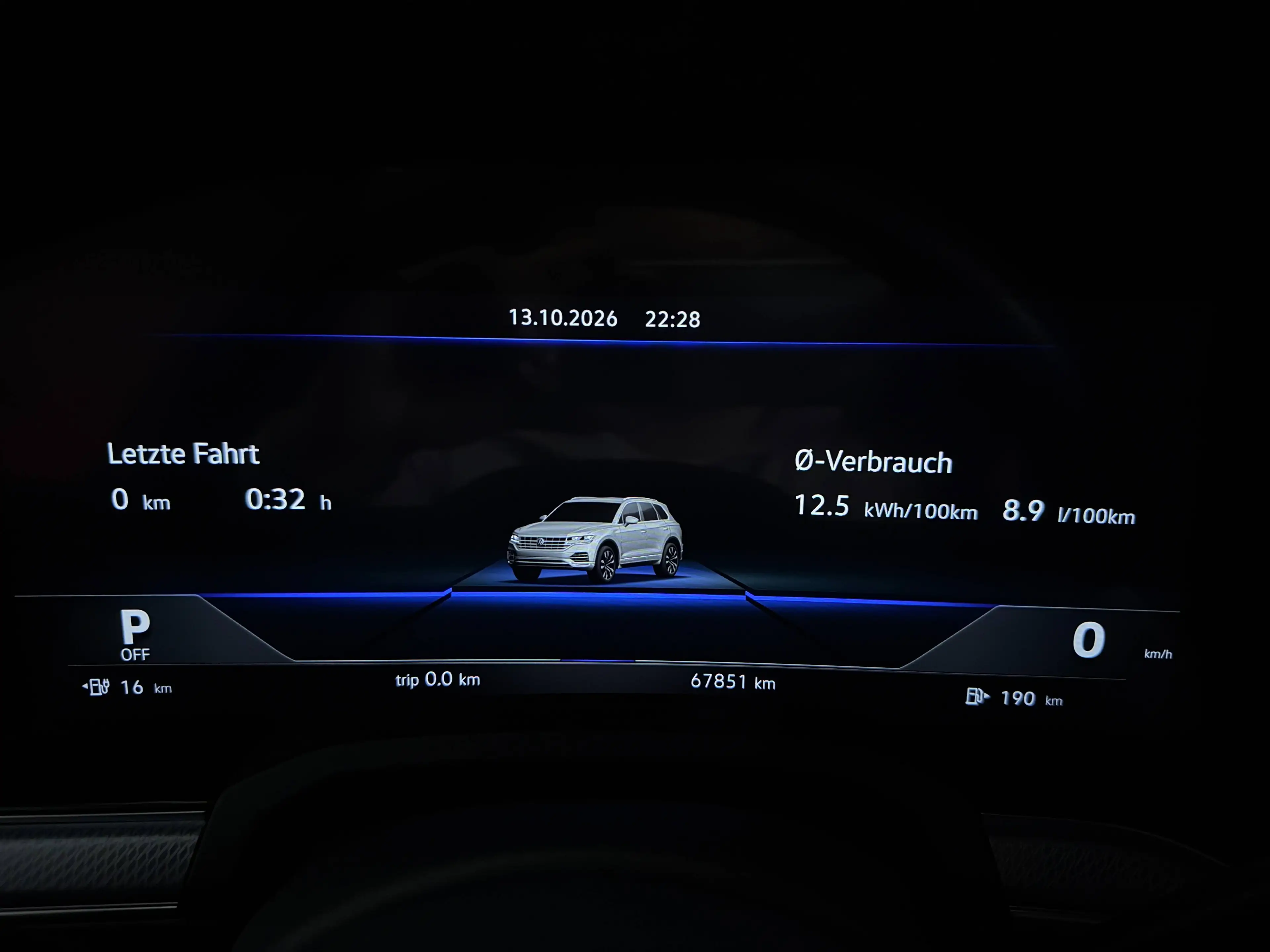 Volkswagen Touareg R eHybrid 4Motion // Vollausstattung // Massage // HUD // Soft Close // AHK // — photo 44