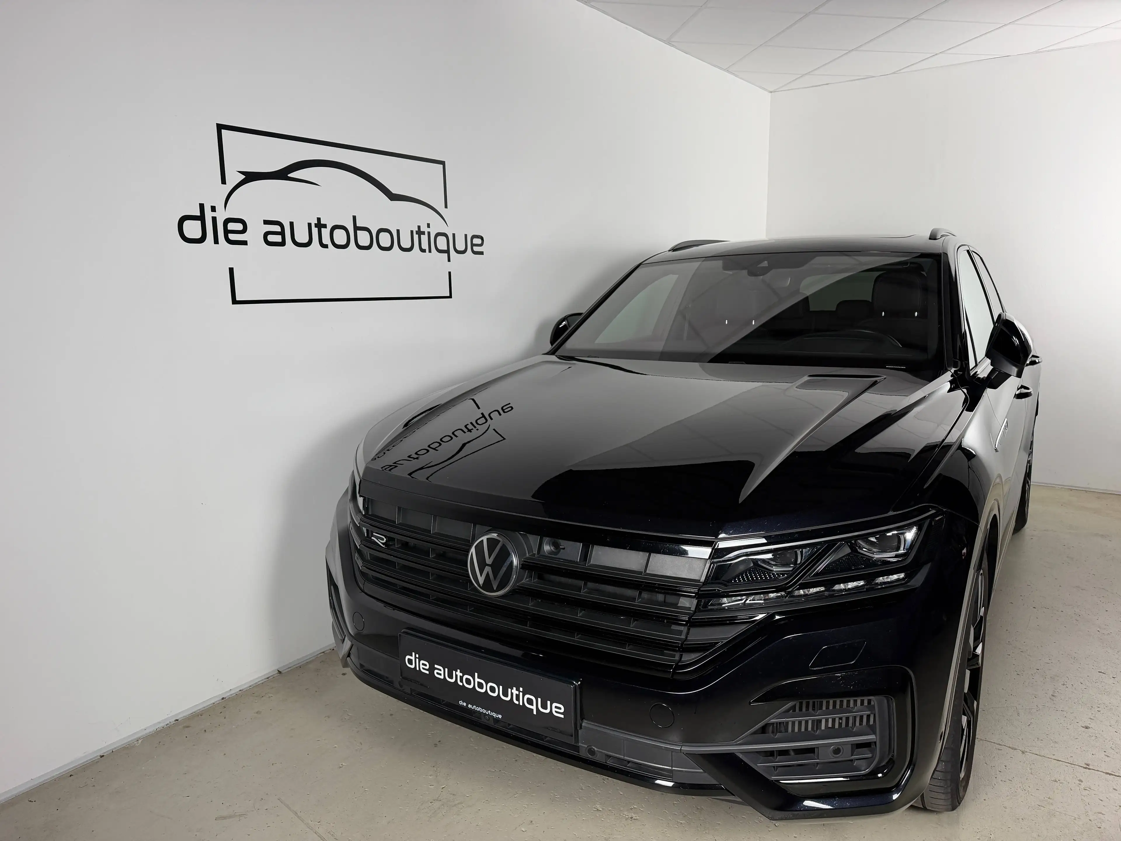 Volkswagen Touareg R eHybrid 4Motion // Vollausstattung // Massage // HUD // Soft Close // AHK // — photo 3