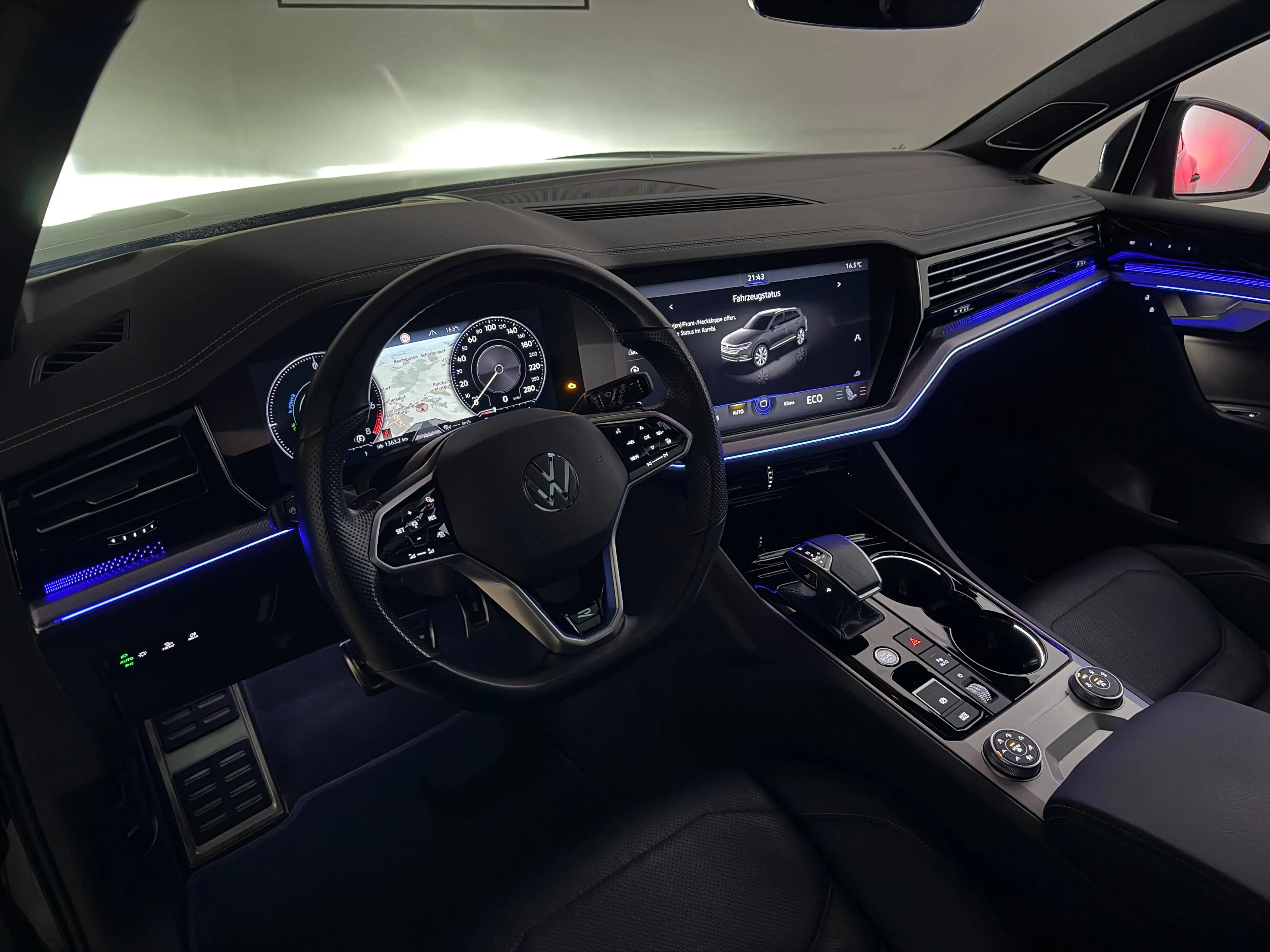 Volkswagen Touareg R eHybrid 4Motion // Vollausstattung // Massage // HUD // Soft Close // AHK // — photo 20