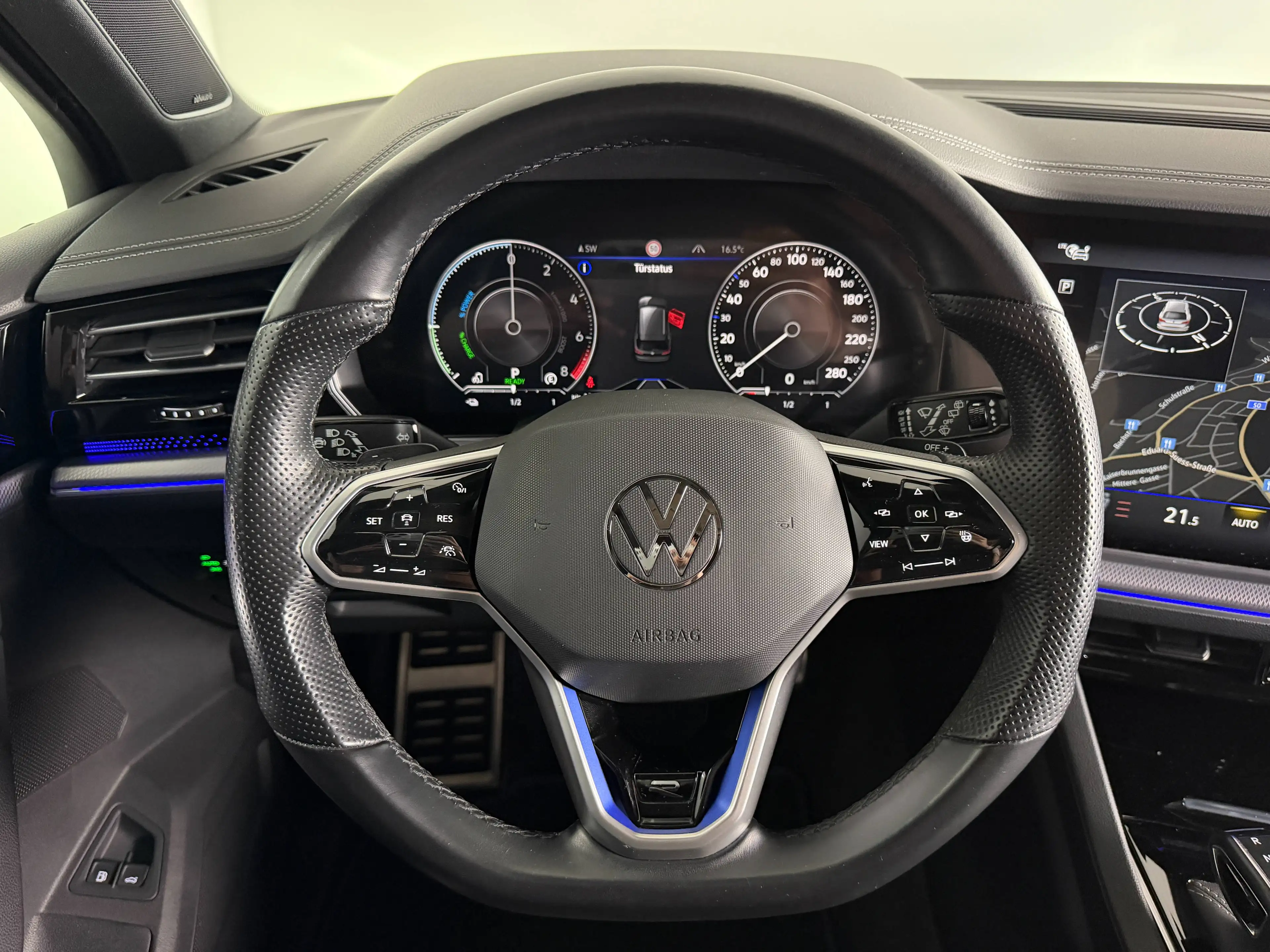 Volkswagen Touareg R eHybrid 4Motion // Vollausstattung // Massage // HUD // Soft Close // AHK // — photo 31
