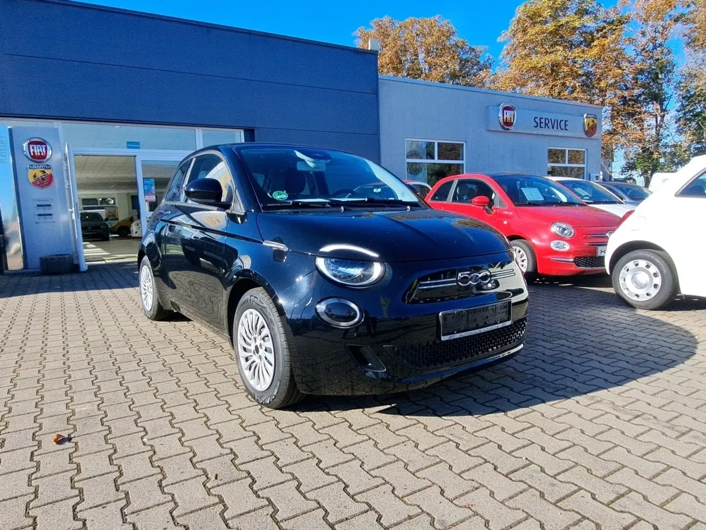 Fiat 500 Limousine 42 kWh - FI03P08 Schwarz - 2