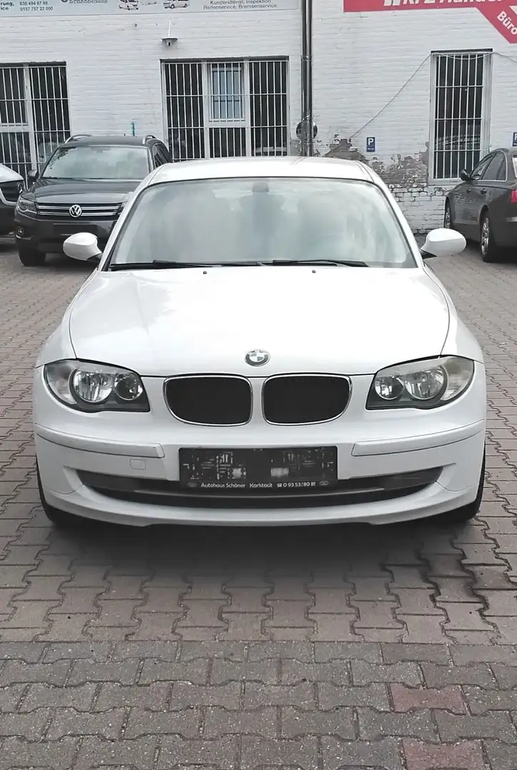 BMW 118 Baureihe 1 Lim. 118d Weiß - 2